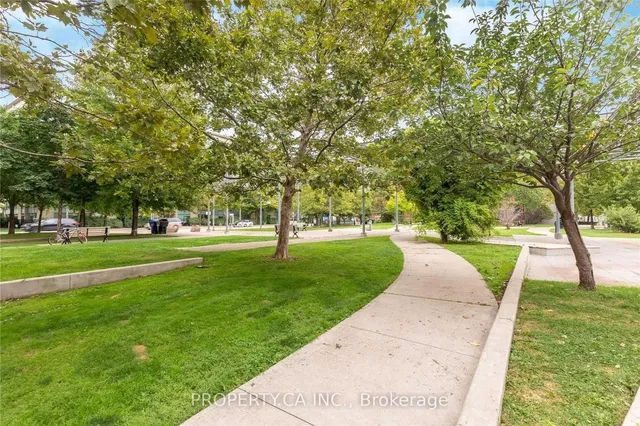Additional property image - 954 King St Unit 302