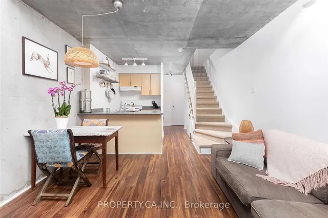 Additional property image - 954 King St Unit 302