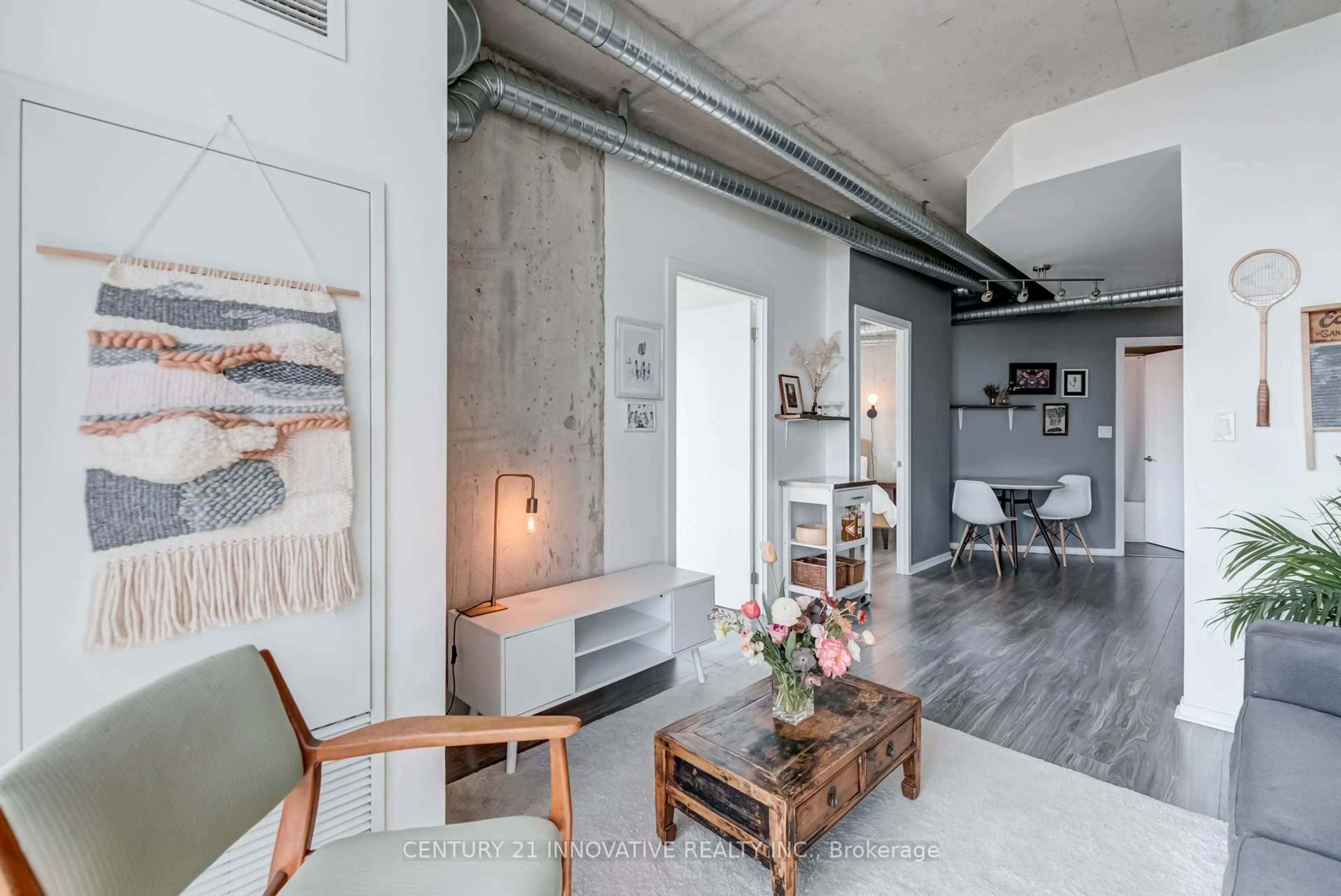 Indoor entryway for 150 Sudbury St #1916, Toronto Ontario M6J 3S8