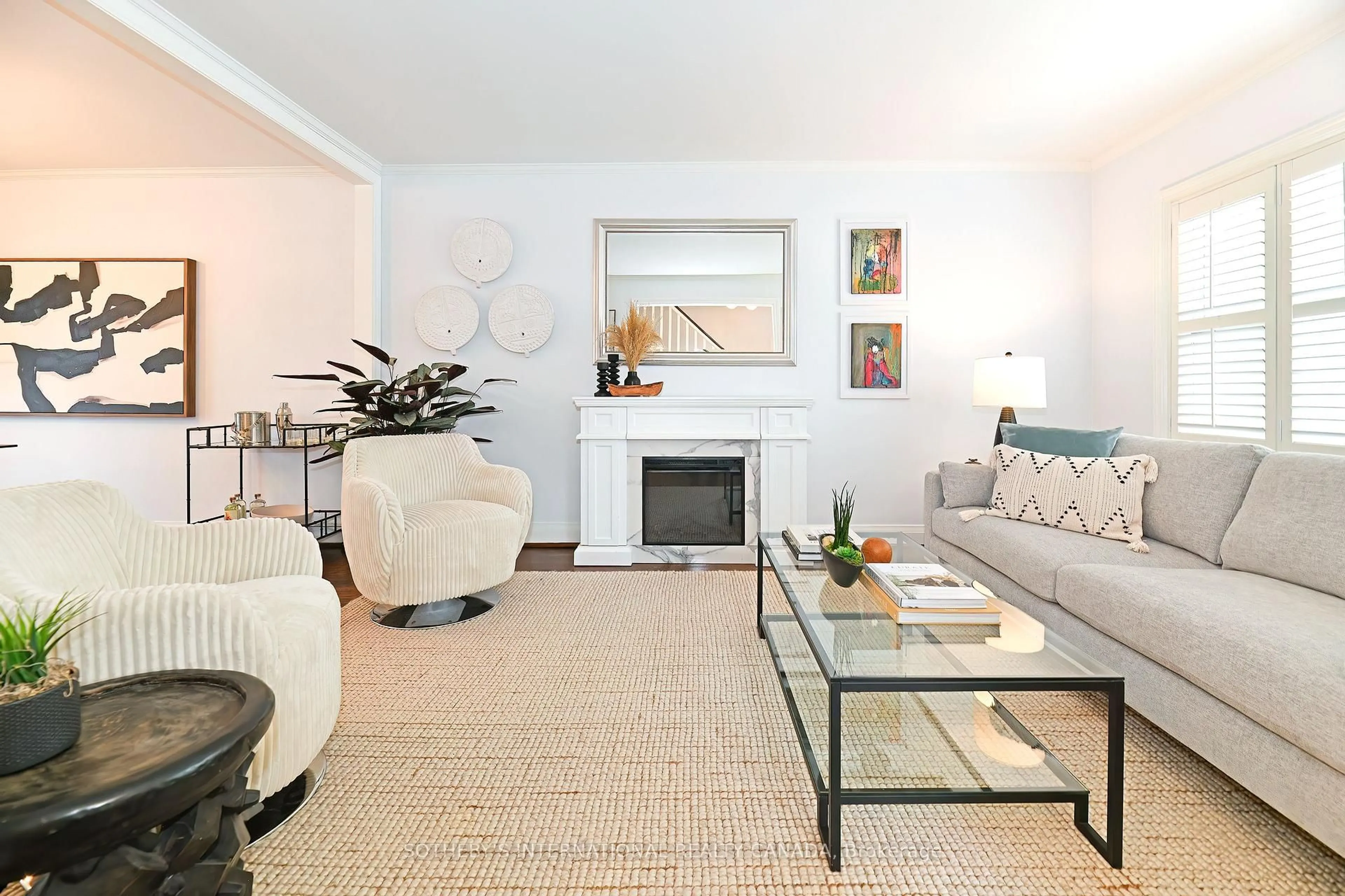 Living room with furniture, unknown for 58 Thursfield Cres, Toronto Ontario M4G 2N5