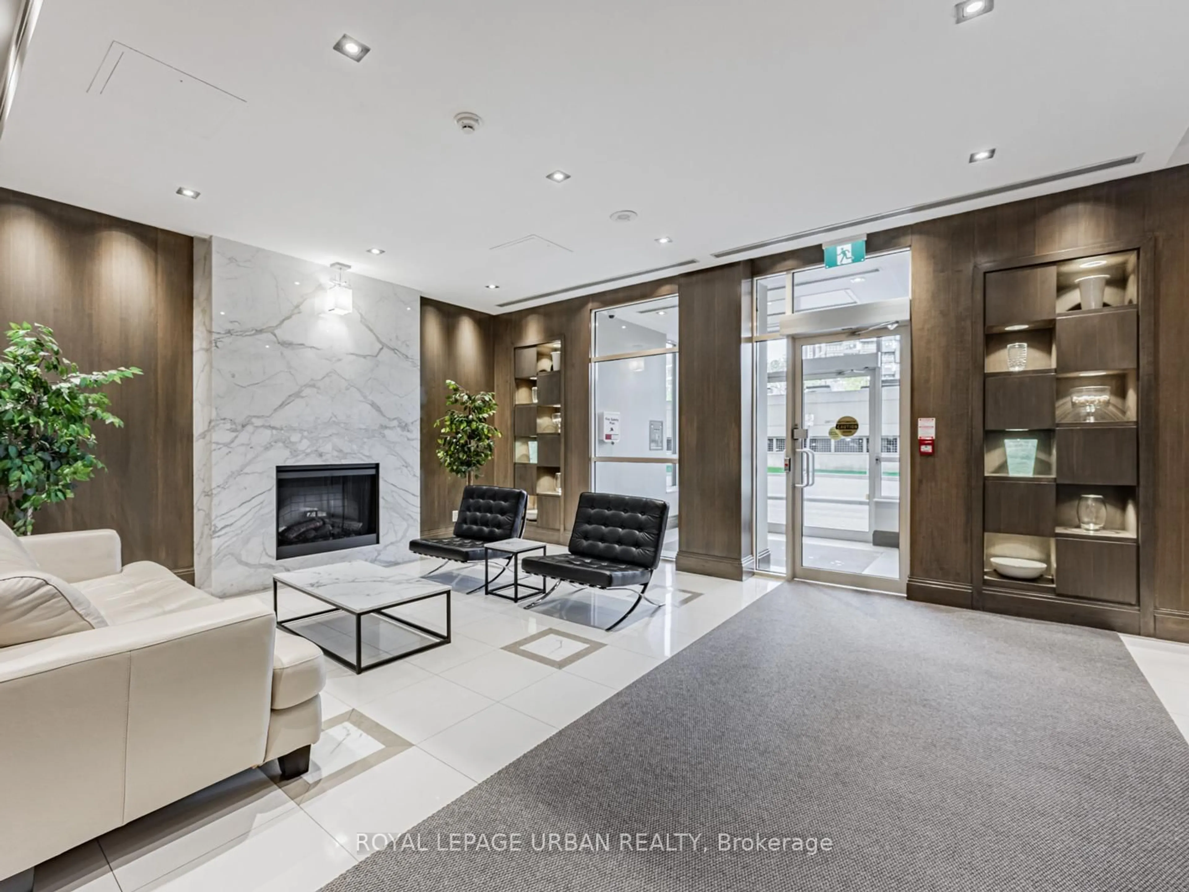 Lobby for 1103 Leslie St #202, Toronto Ontario M3C 4G8