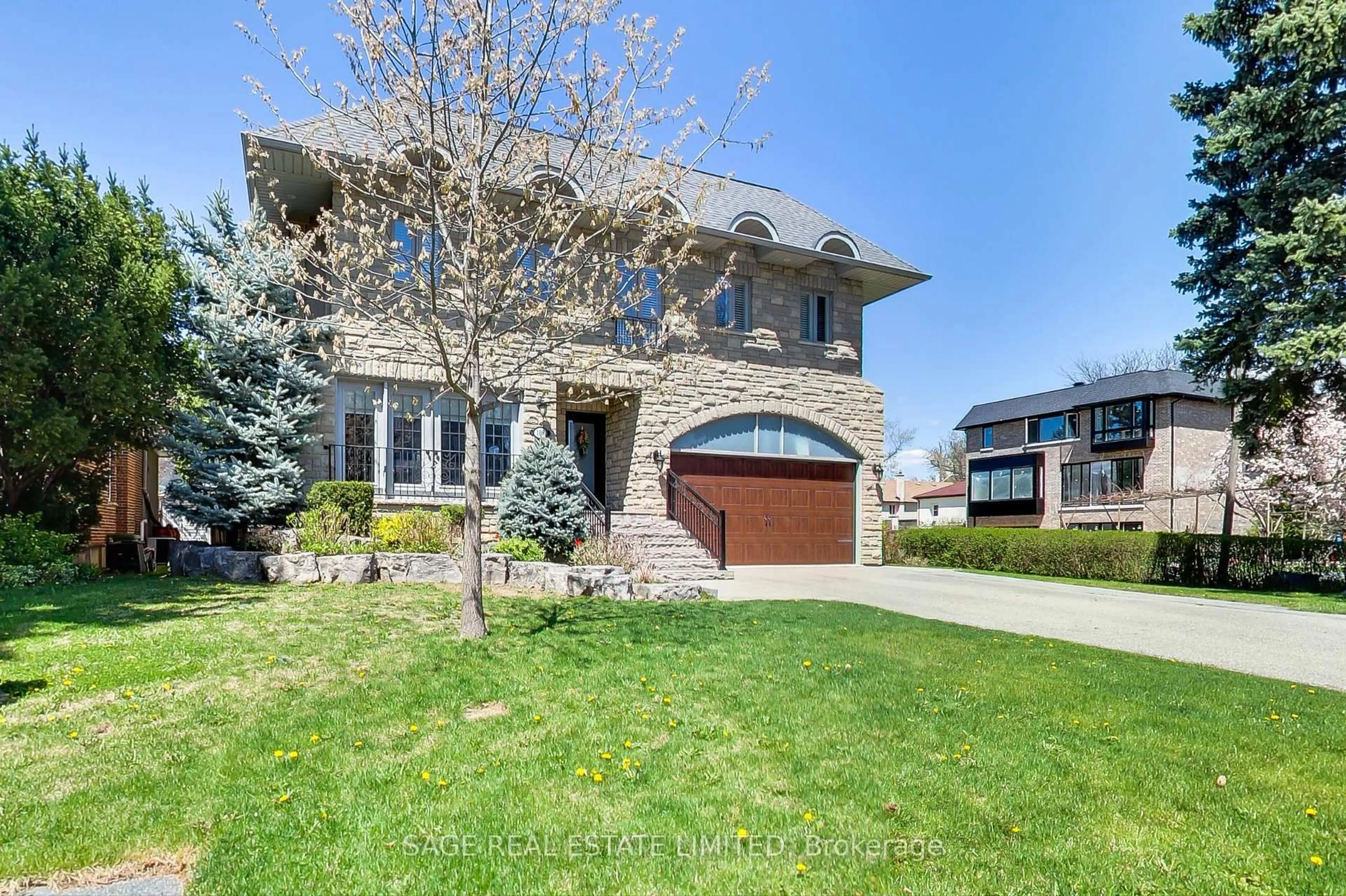 Home with brick exterior material, street for 108 Madawaska Ave, Toronto Ontario M2M 2R4