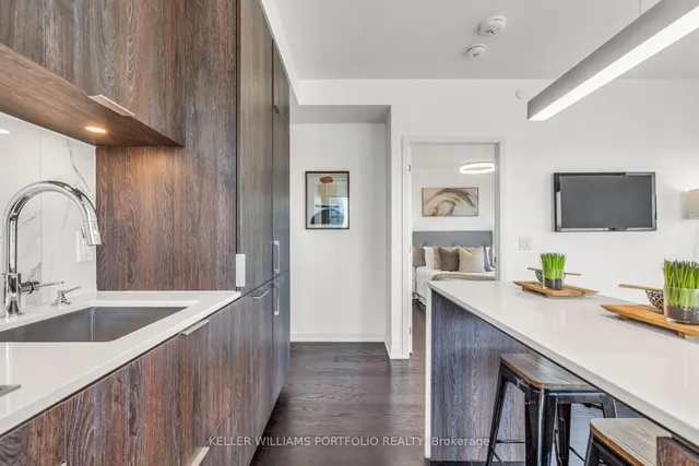 Additional property image - 20 Richardson St Unit 2810