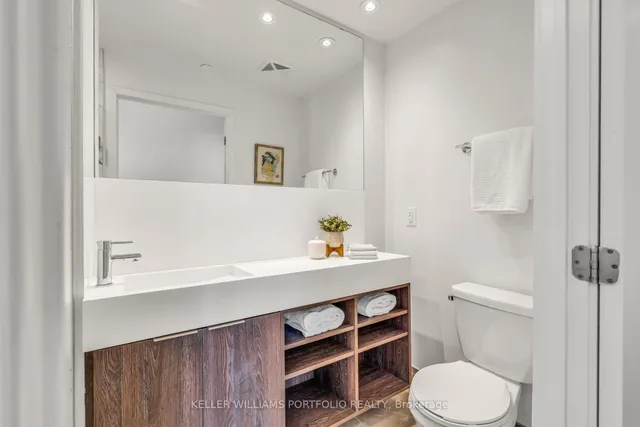 Additional property image - 20 Richardson St Unit 2810