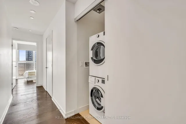 Additional property image - 20 Richardson St Unit 2810