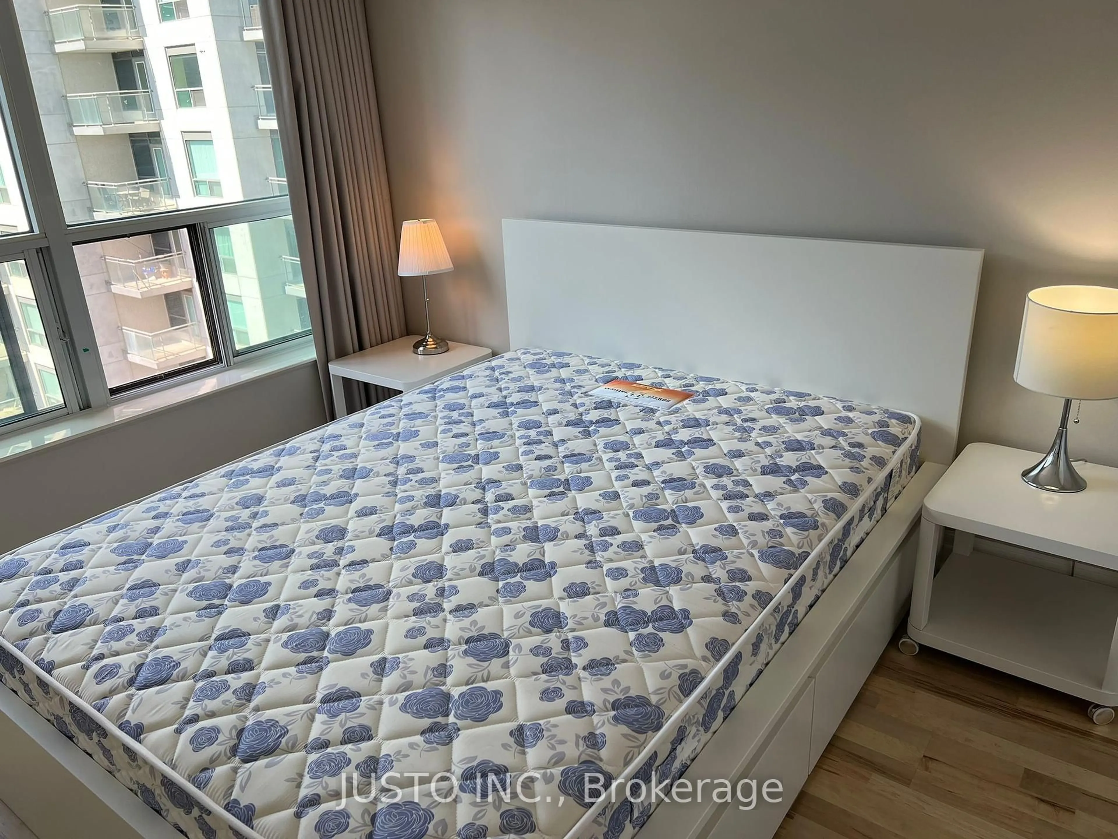 Bedroom with bed, unknown for 188 Doris Ave #1818, Toronto Ontario M2N 6Z5