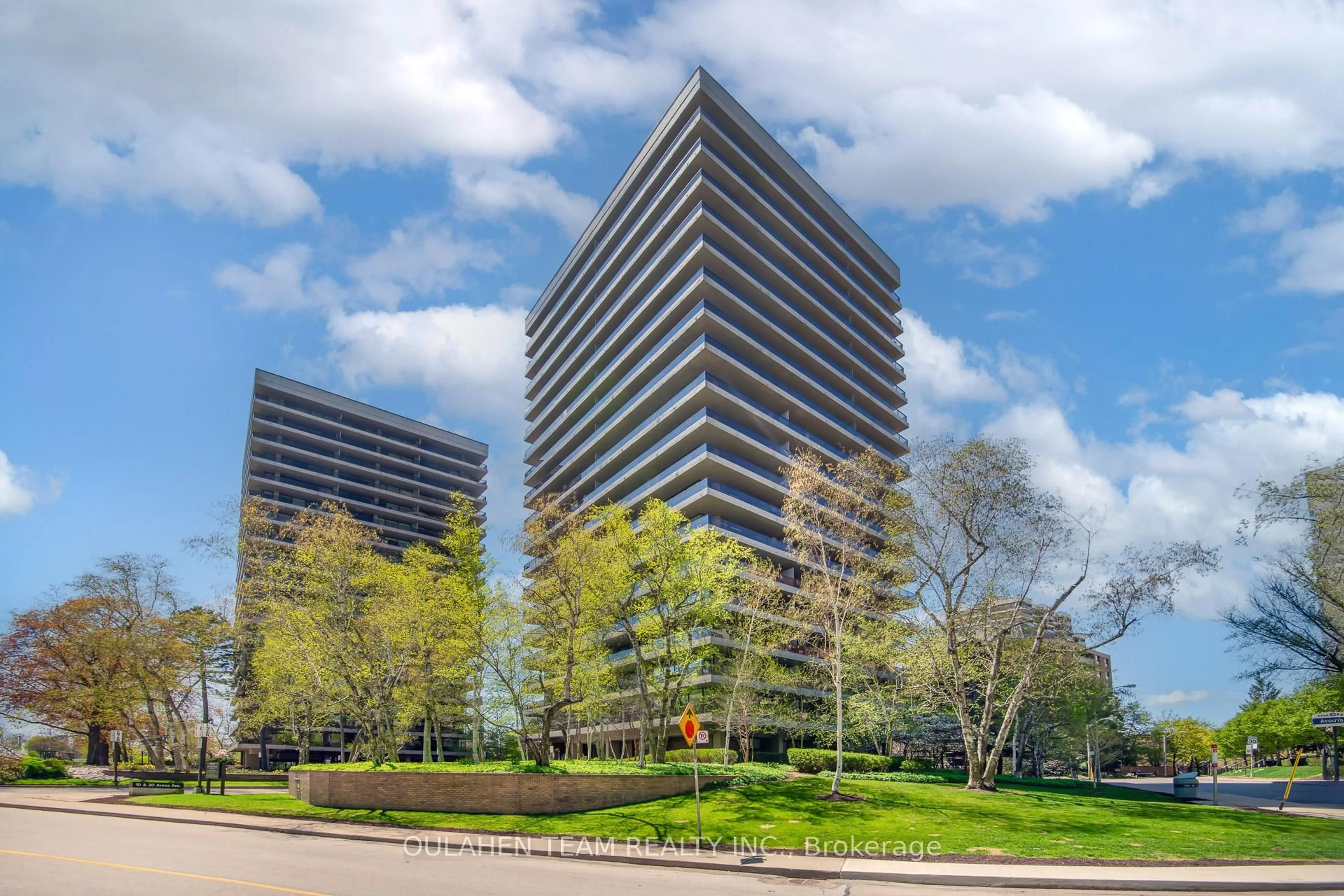 Unknown for 20 Avoca Ave #301, Toronto Ontario M4T 2B8
