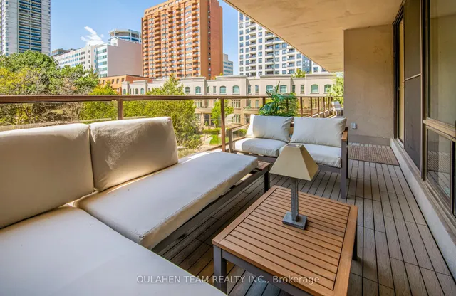 Additional property image - 20 Avoca Ave Unit 301