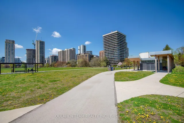 Additional property image - 20 Avoca Ave Unit 301
