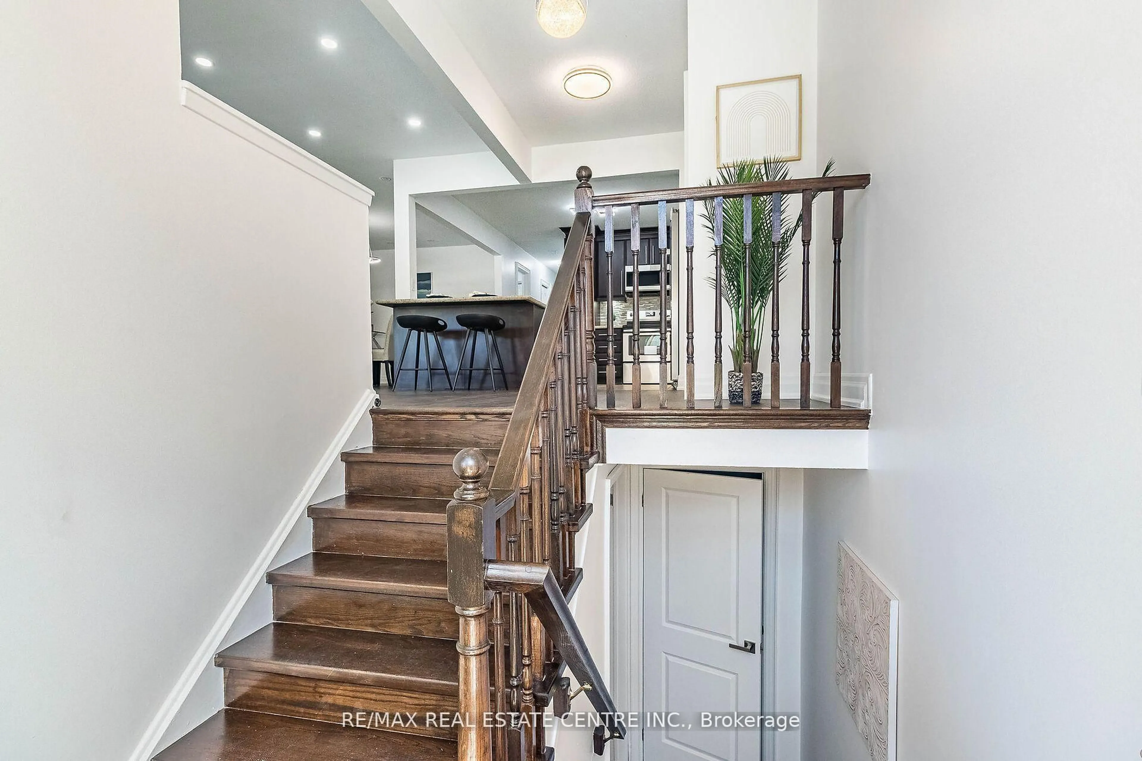 Unknown for 114 Sexton Cres, Toronto Ontario M2H 2L6