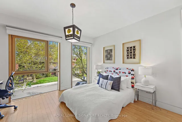Additional property image - 215 Bowood Ave