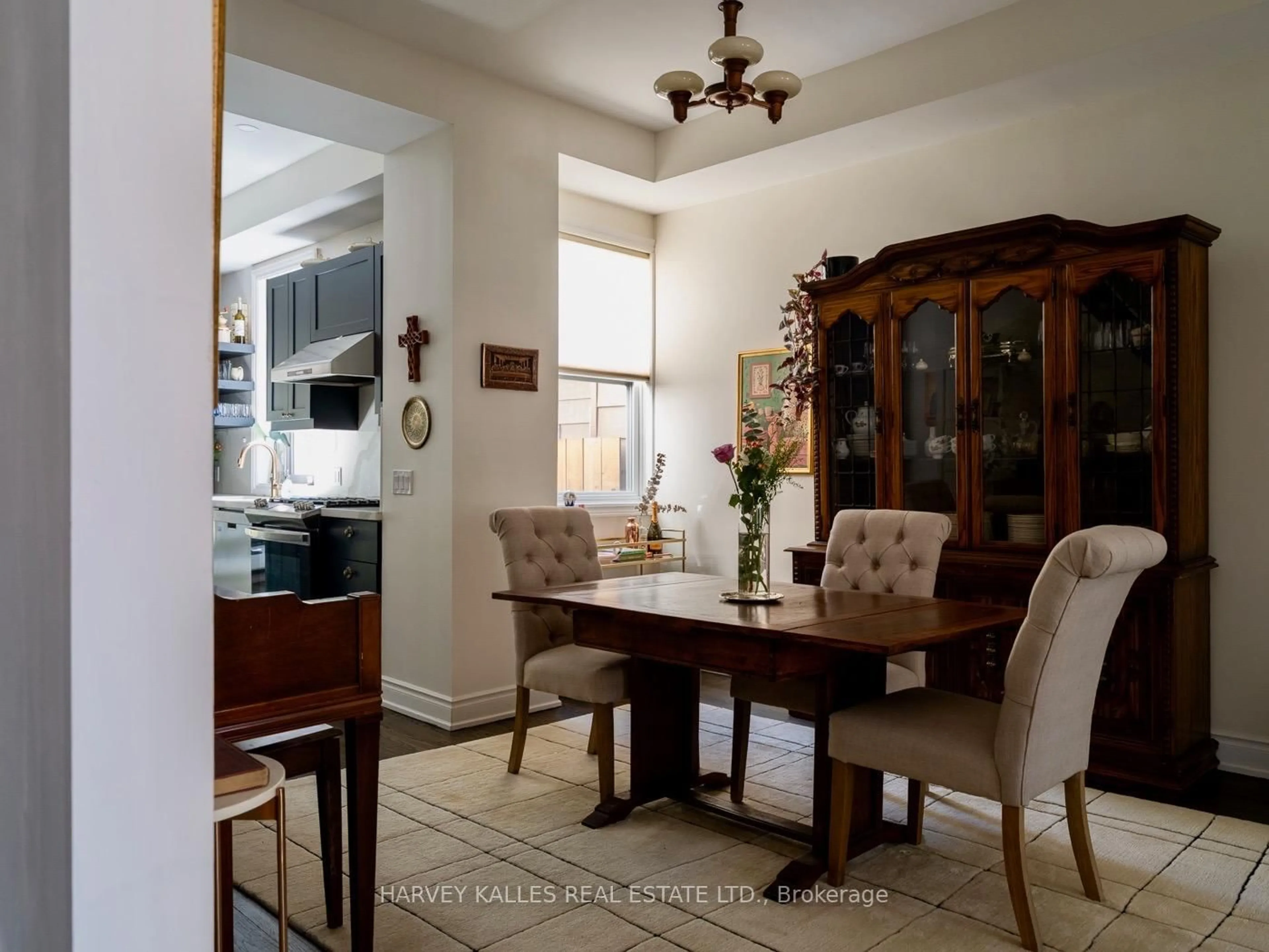 Dining room, unknown for 161 Euclid Ave, Toronto Ontario M6J 2J8