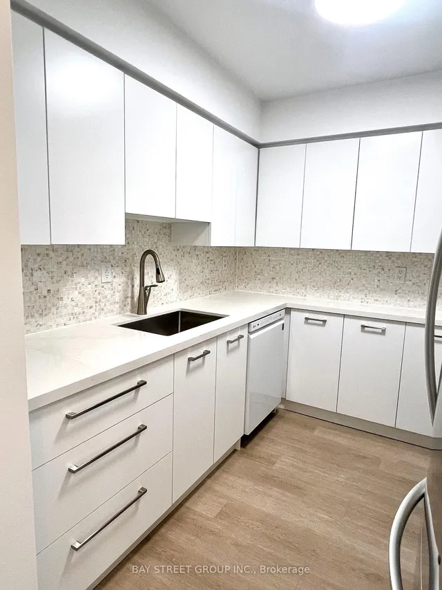 Additional property image - 18 Hillcrests Ave Unit 504