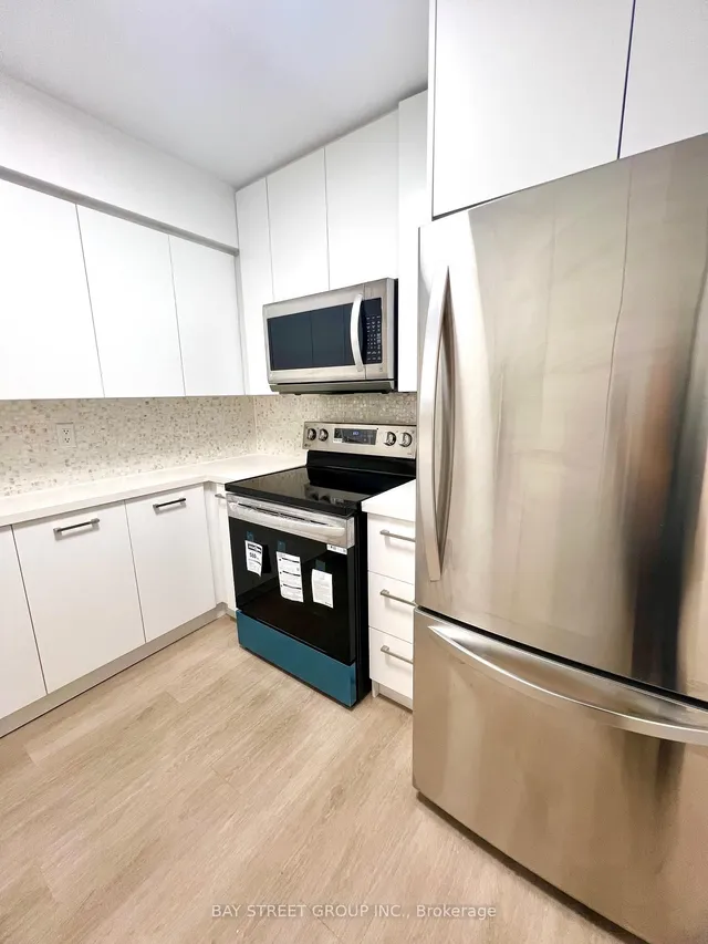 Additional property image - 18 Hillcrests Ave Unit 504
