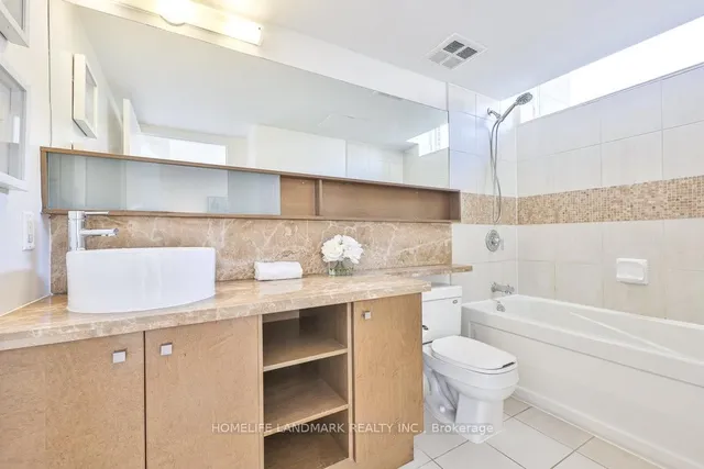 Additional property image - 7 Brunel Crt