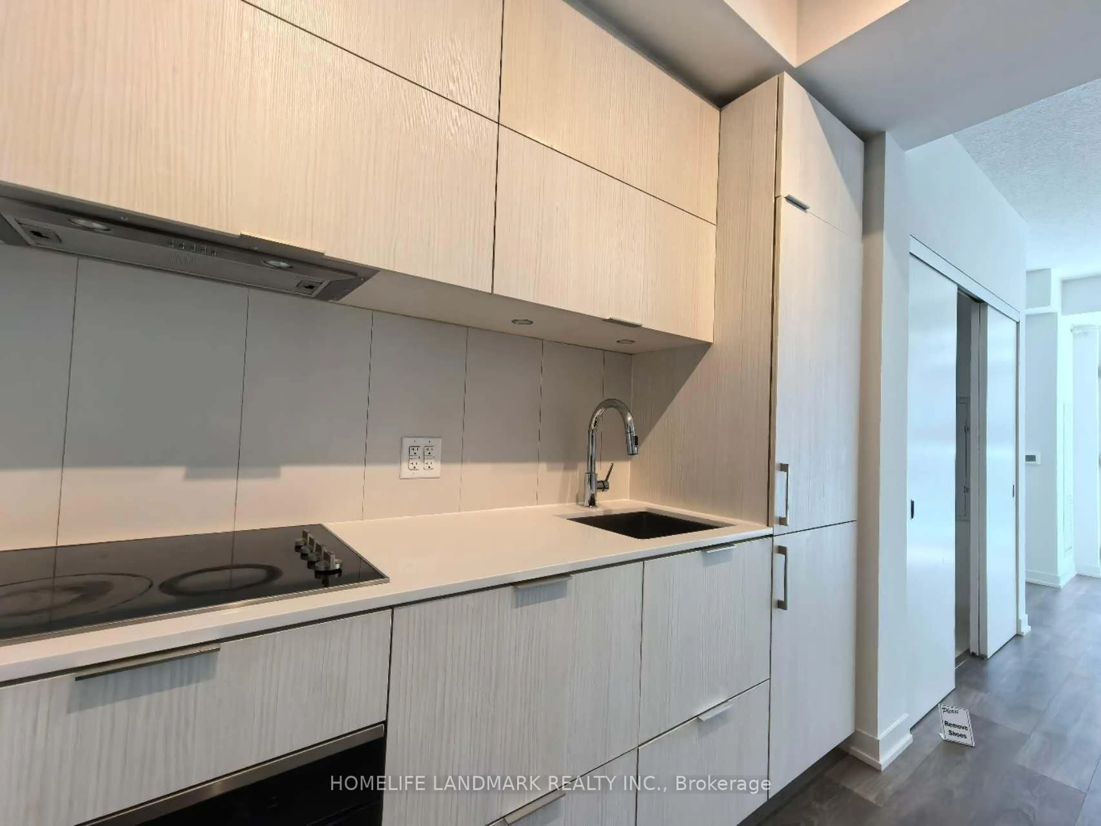 Standard kitchen, unknown for 20 Richardson St #409, Toronto Ontario M5A 4J9