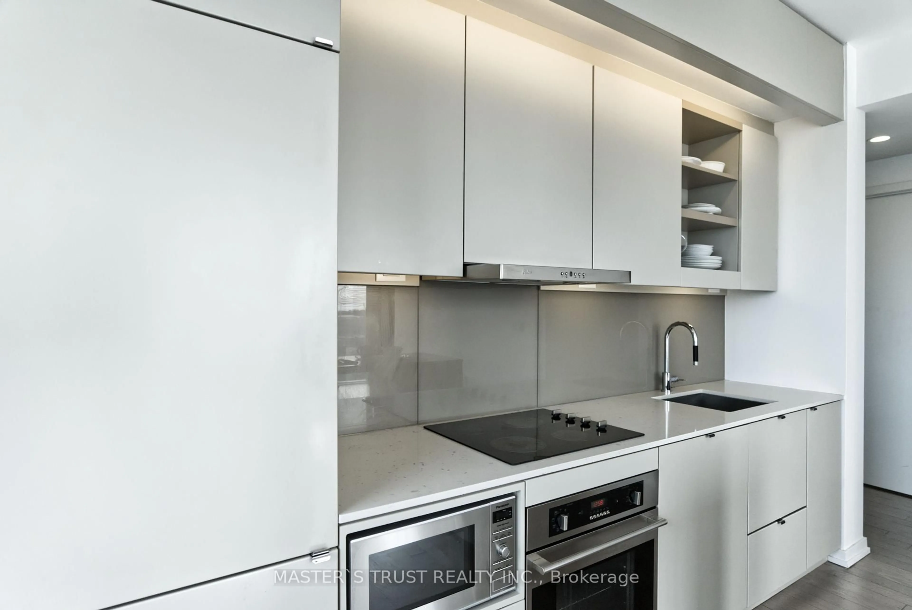 Standard kitchen, unknown for 101 Peter St #2511, Toronto Ontario M5V 0G6