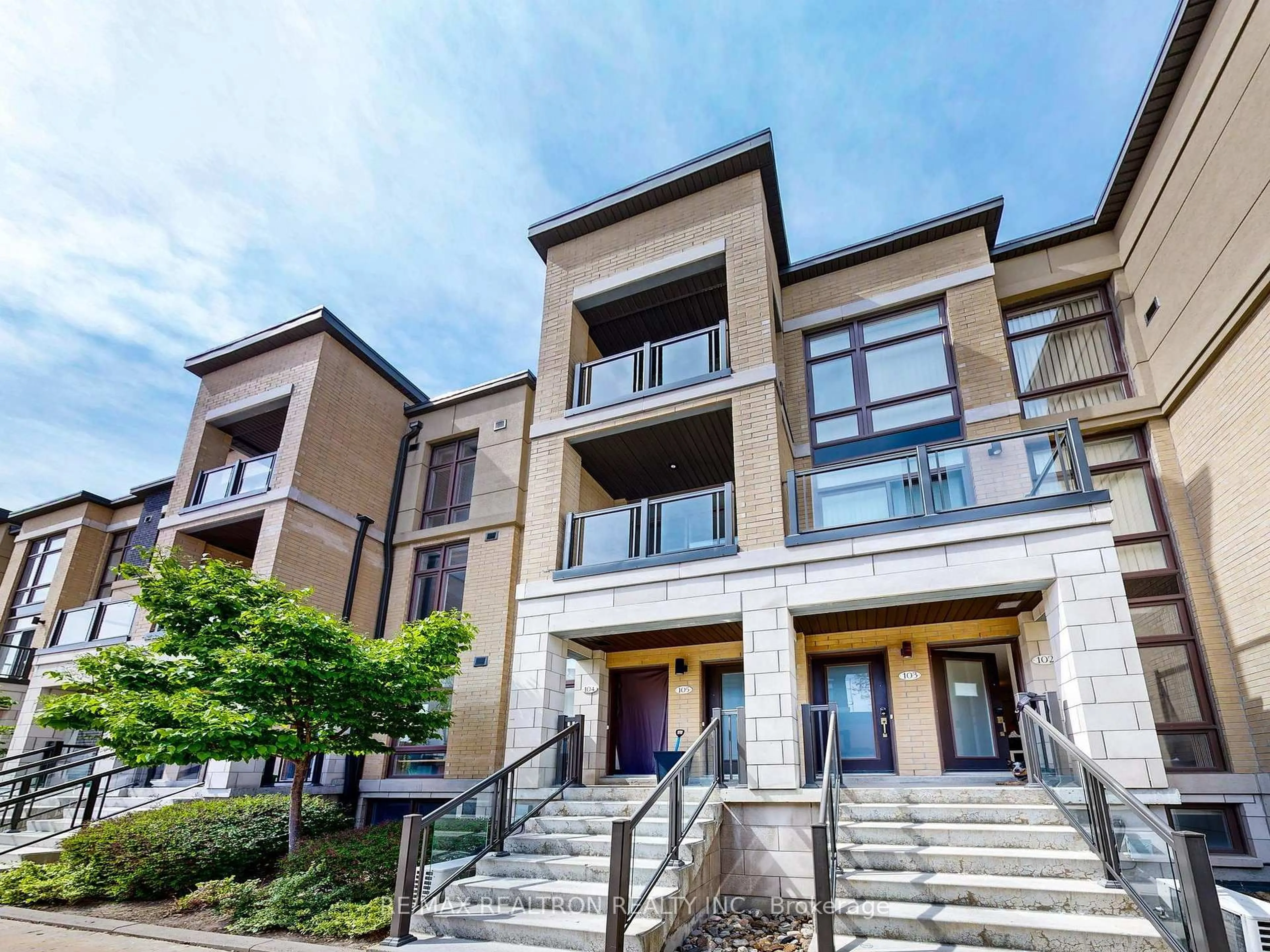 Unknown for 23 Eldora Ave #105, Toronto Ontario M2M 0B5