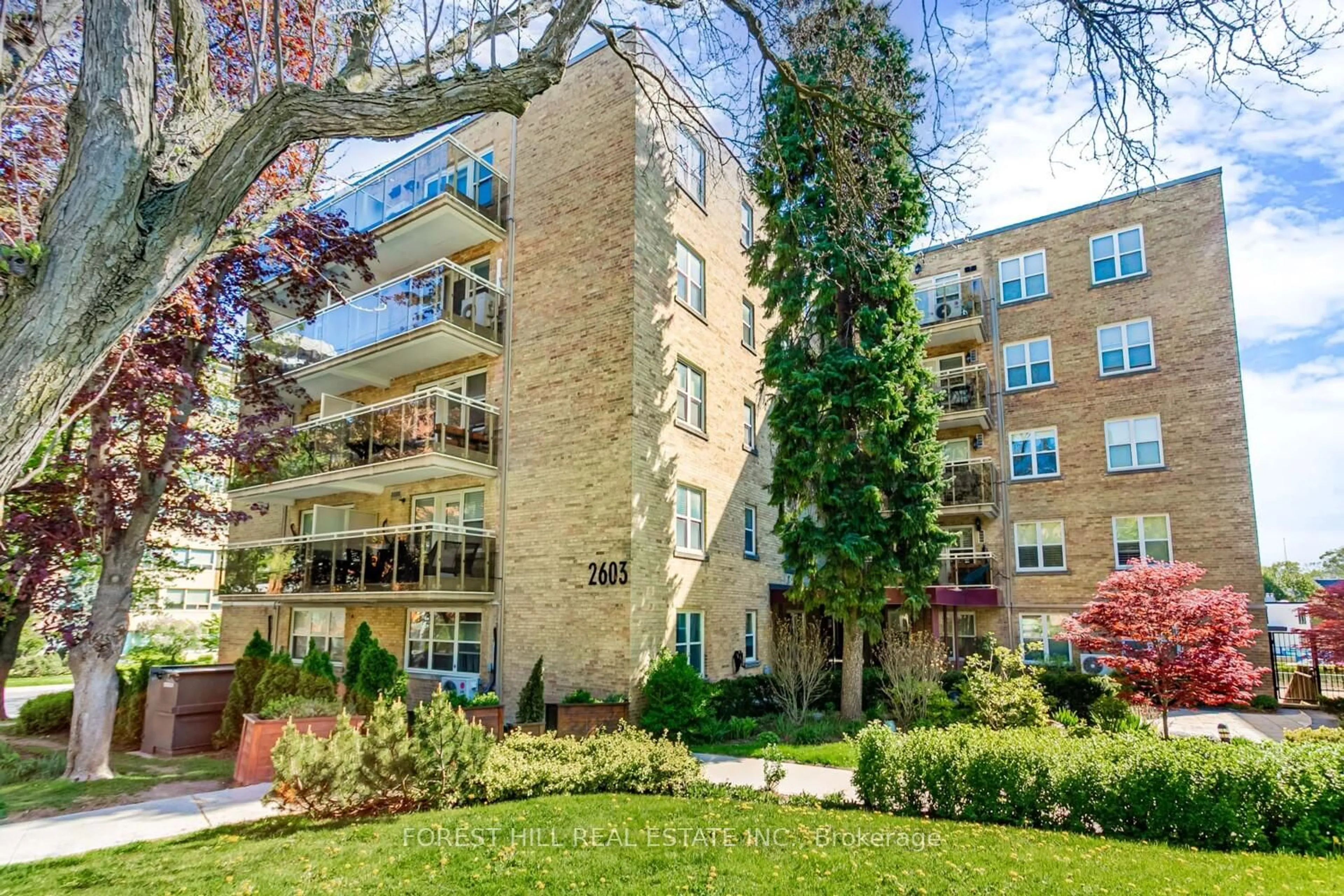 Patio, unknown for 2603 Bathurst St #208, Toronto Ontario M6B 2Z6