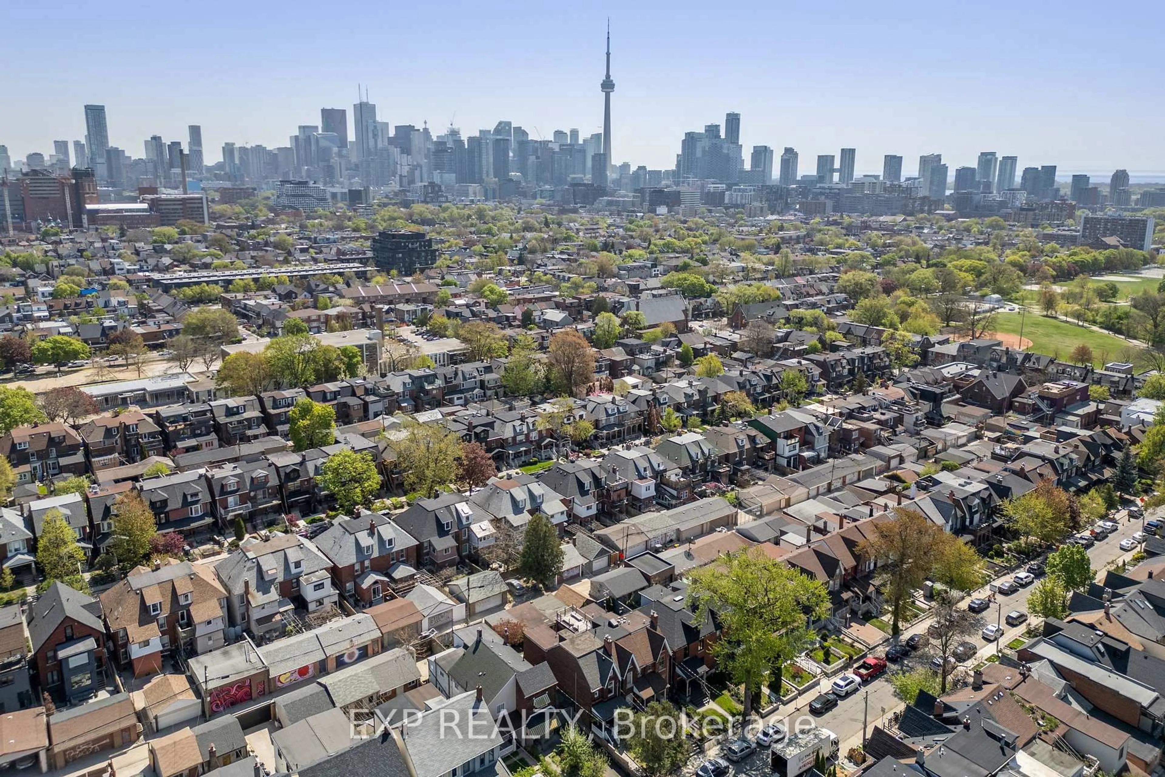 A pic from outside/outdoor area/front of a property/back of a property/a pic from drone, city buildings view from balcony for 57 Montrose Ave, Toronto Ontario M6J 2T6