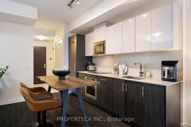 Additional property image - 330 Richmond St Unit 319