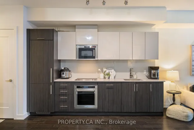 Additional property image - 330 Richmond St Unit 319