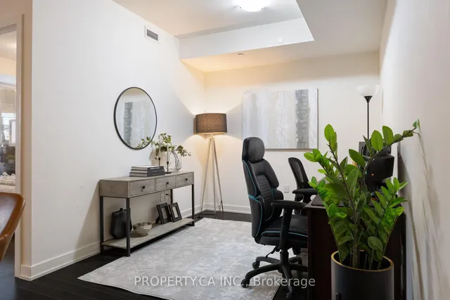 Additional property image - 330 Richmond St Unit 319