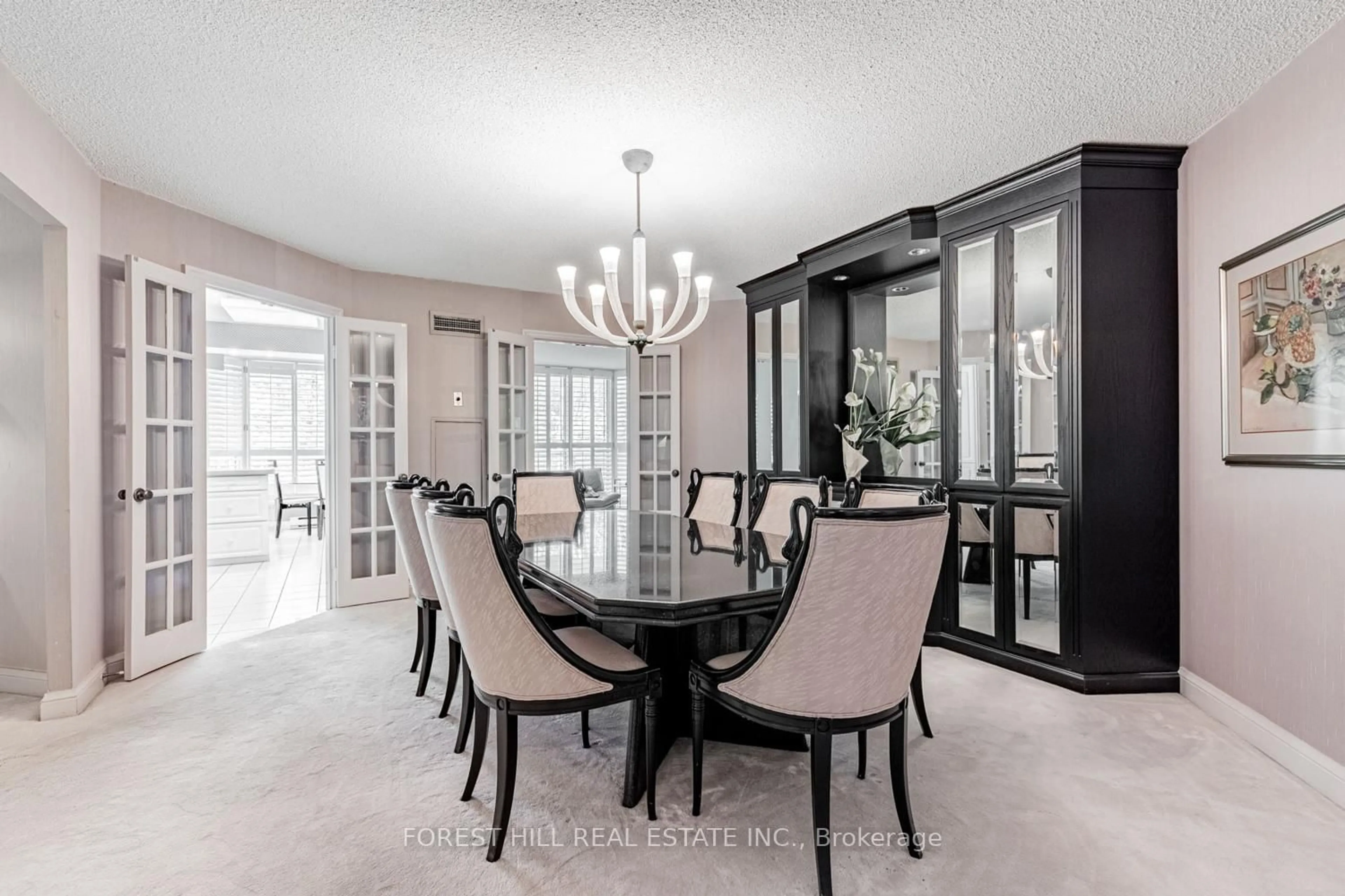 Dining room, ceramic/tile floor for 3800 Yonge St #717, Toronto Ontario M4N 3P7