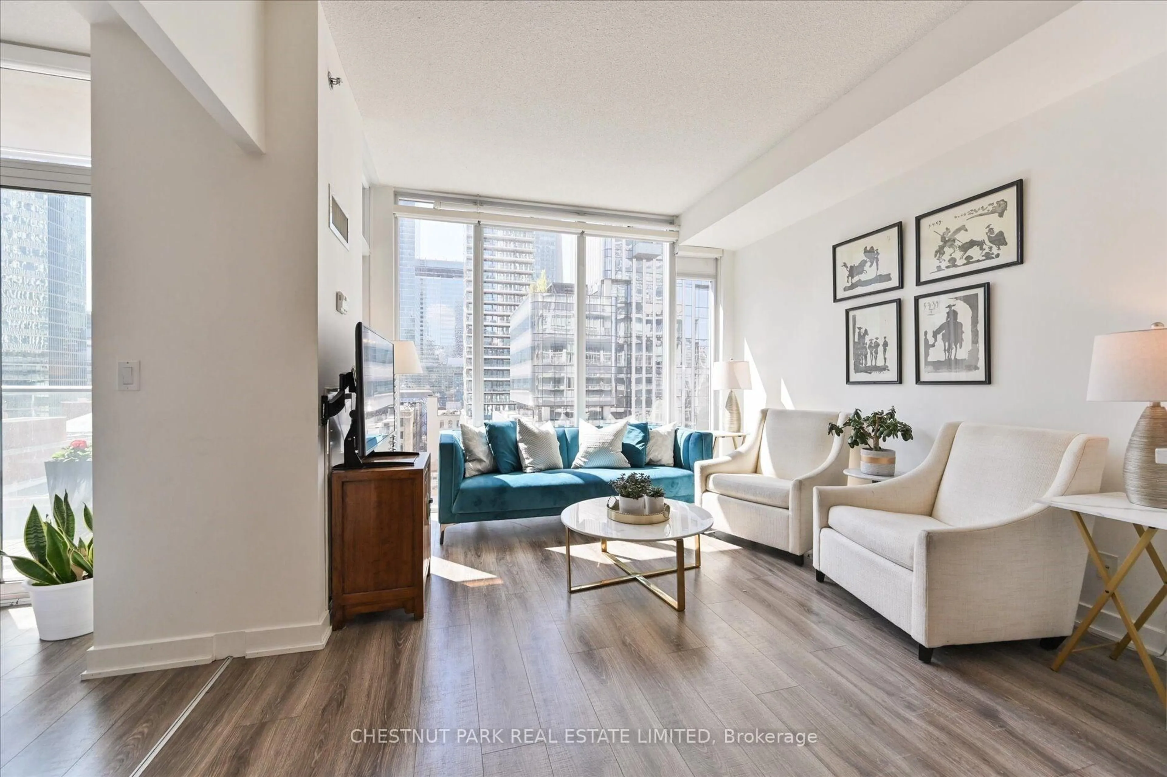 Living room with furniture, unknown for 21 Nelson St #1020, Toronto Ontario M5V 3H9