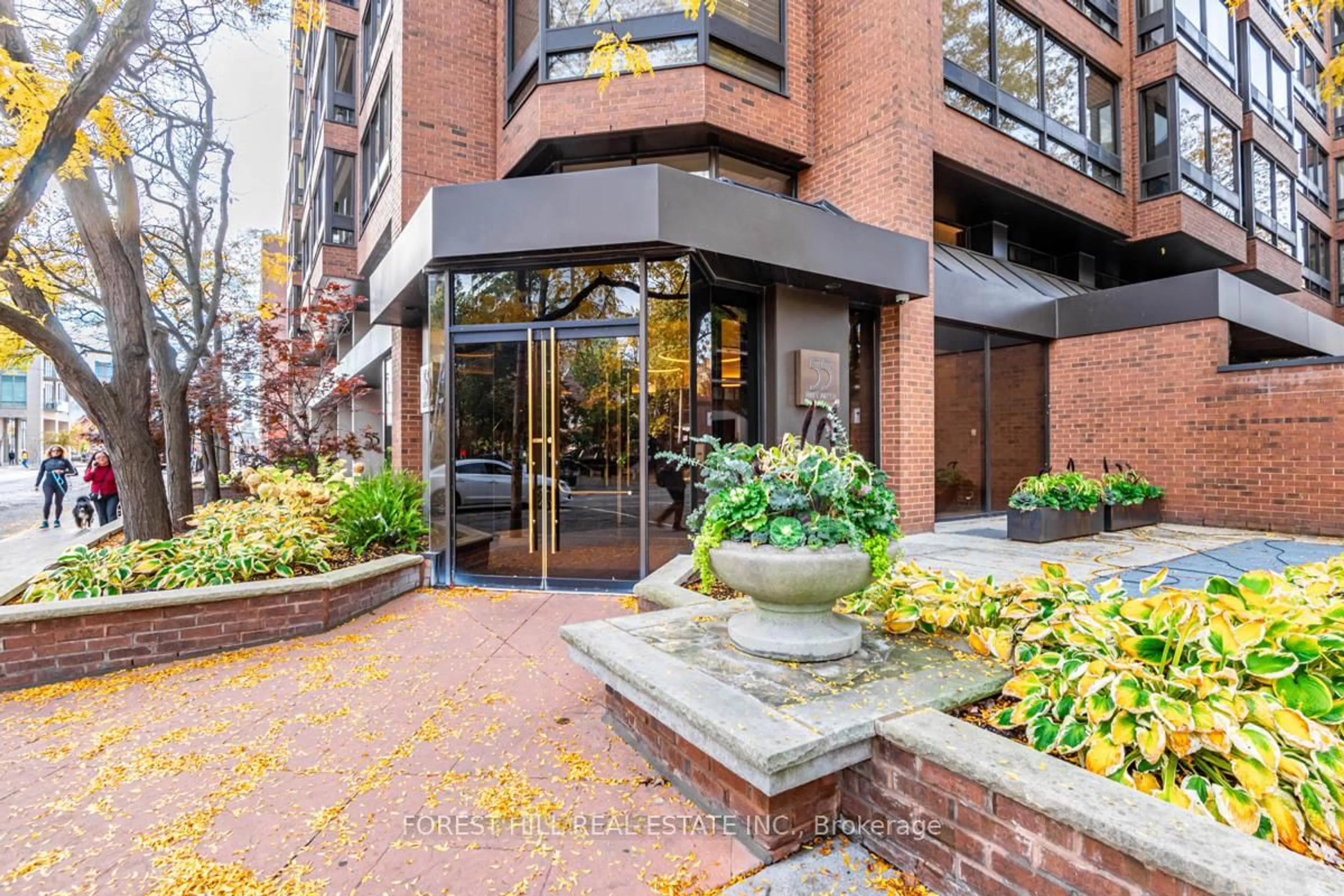 Unknown for 55 Prince Arthur Ave #901, Toronto Ontario M5R 1B3