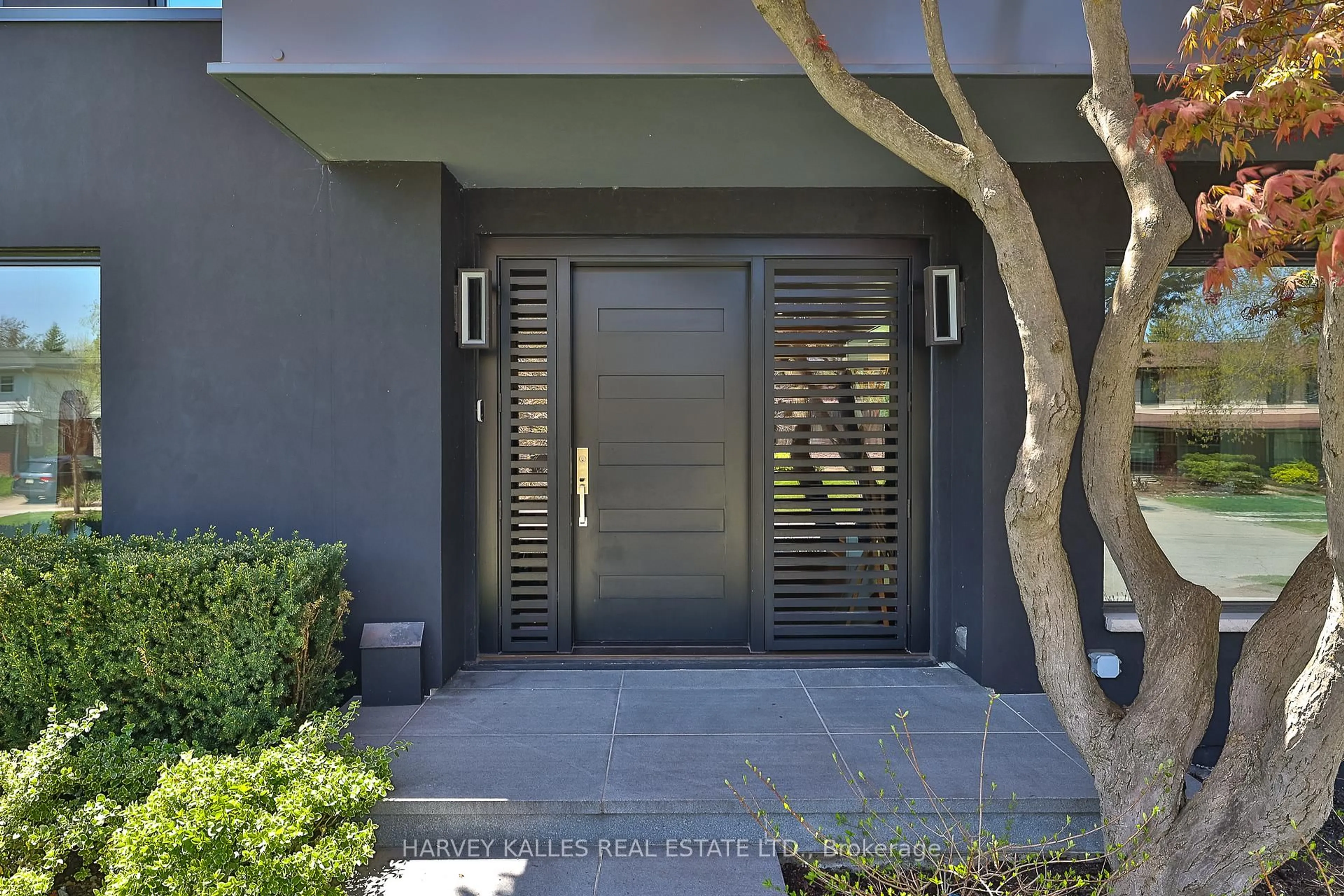 Indoor entryway for 4 Kimloch Cres, Toronto Ontario M3B 2J6