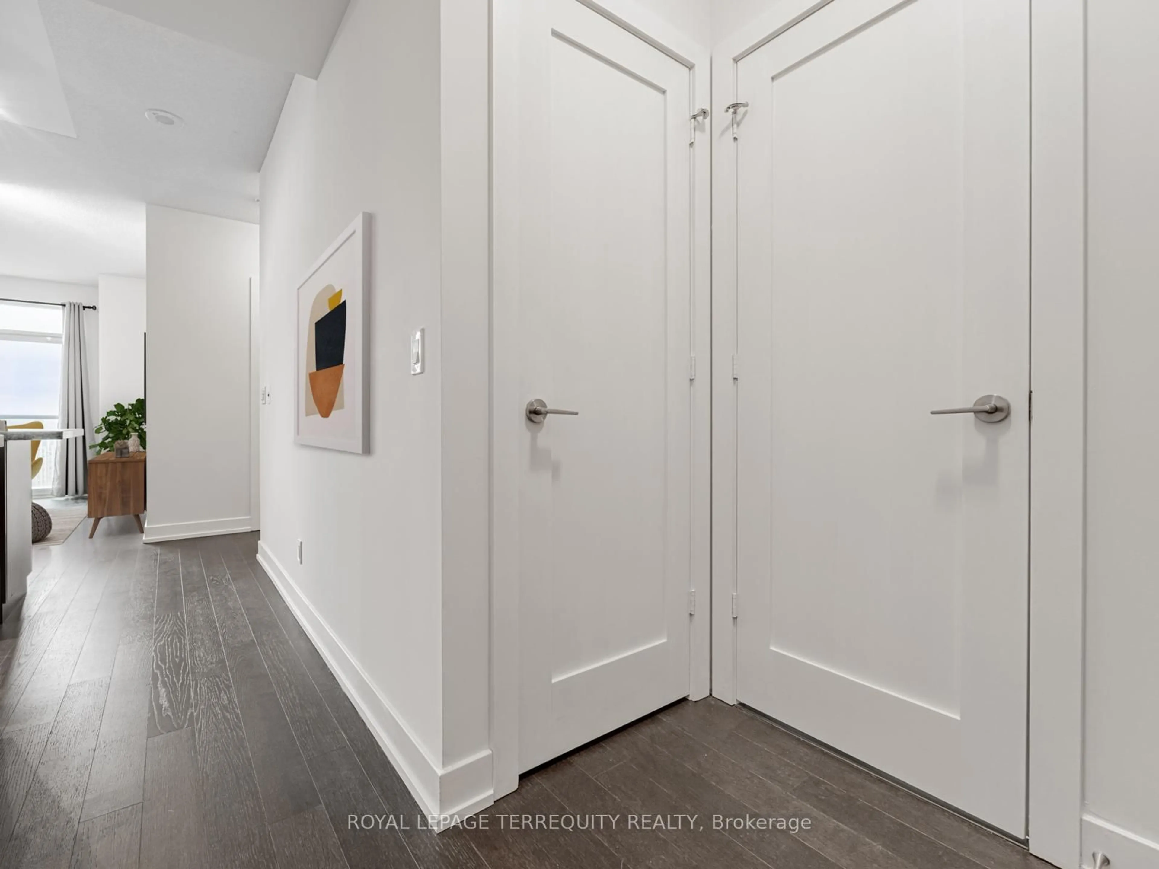 Indoor entryway for 120 Homewood Ave #3603, Toronto Ontario M4Y 2J3