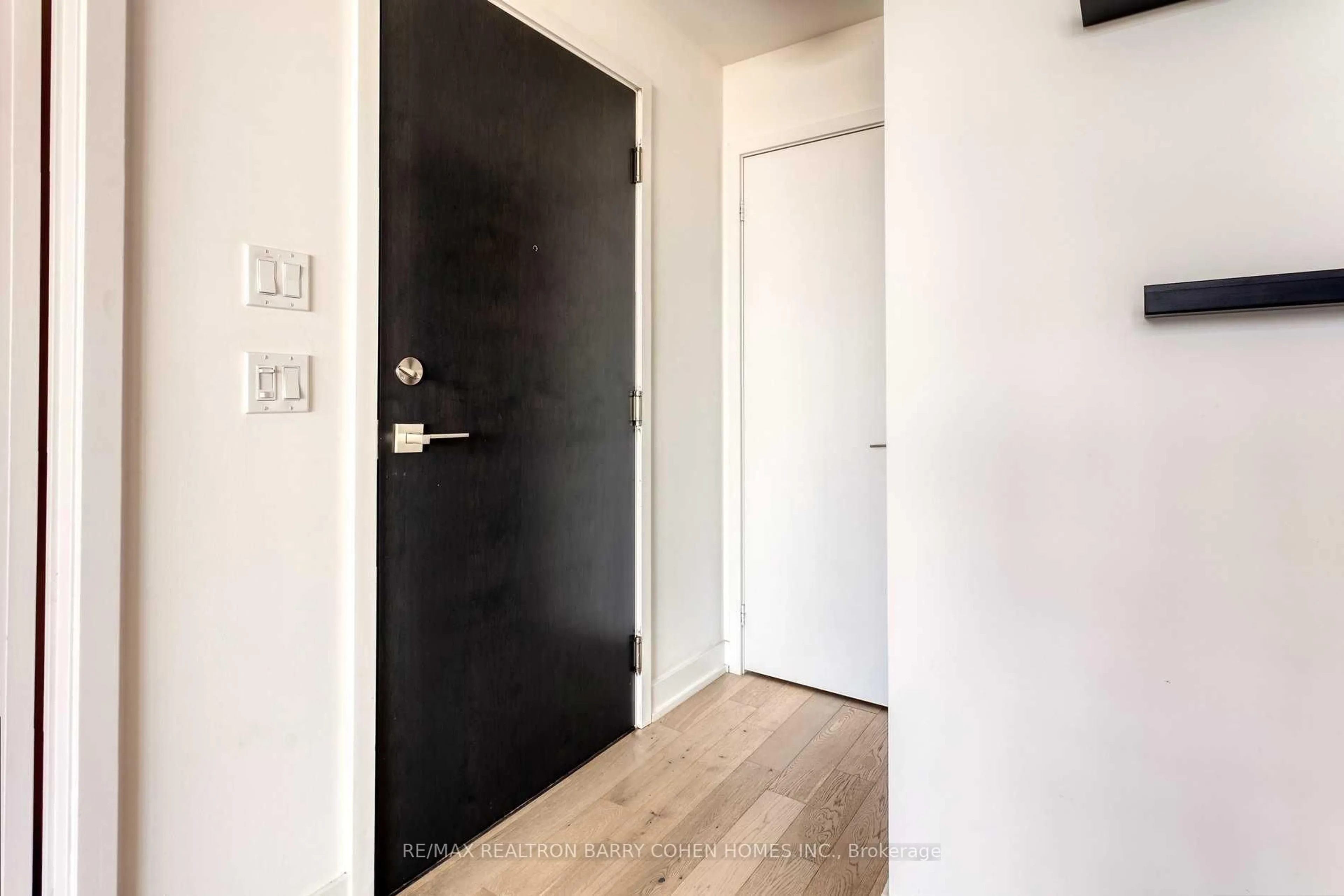 Indoor entryway for 20 Minowan Miikan Lane #2011, Toronto Ontario M6J 0E5