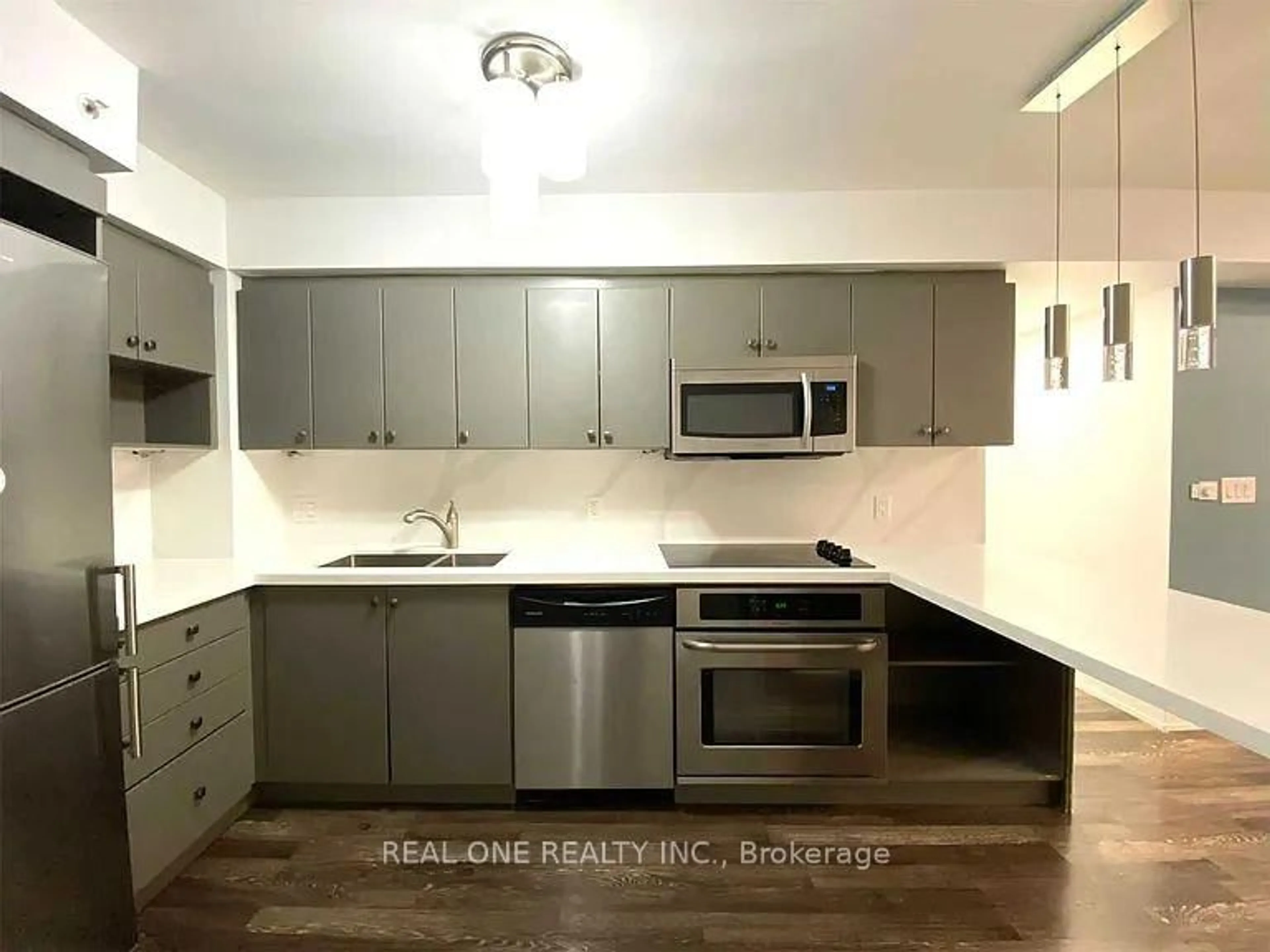 Standard kitchen, unknown for 565 Wilson Ave #904W, Toronto Ontario M3H 0C5