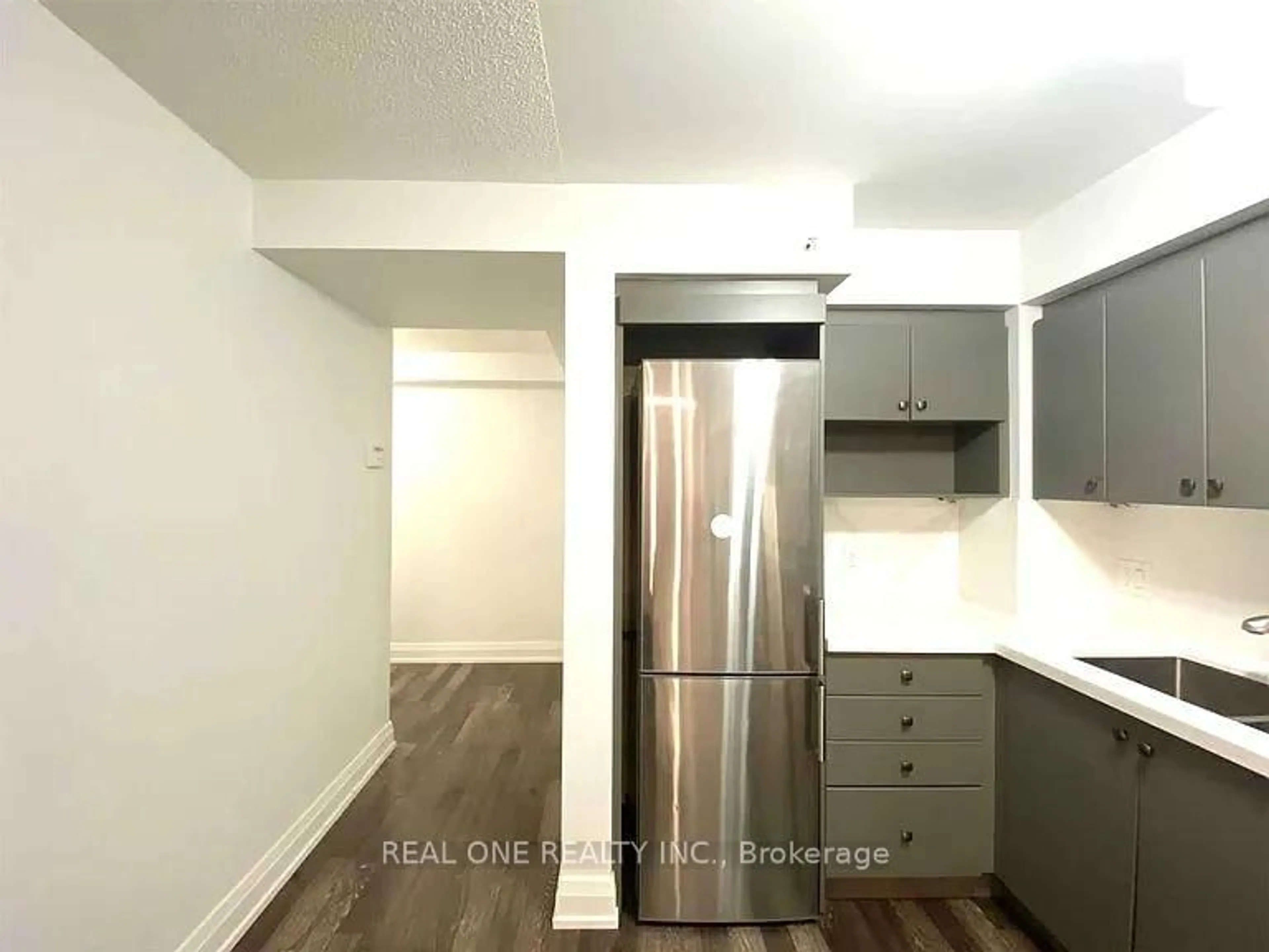 A pic of a room for 565 Wilson Ave #904W, Toronto Ontario M3H 0C5