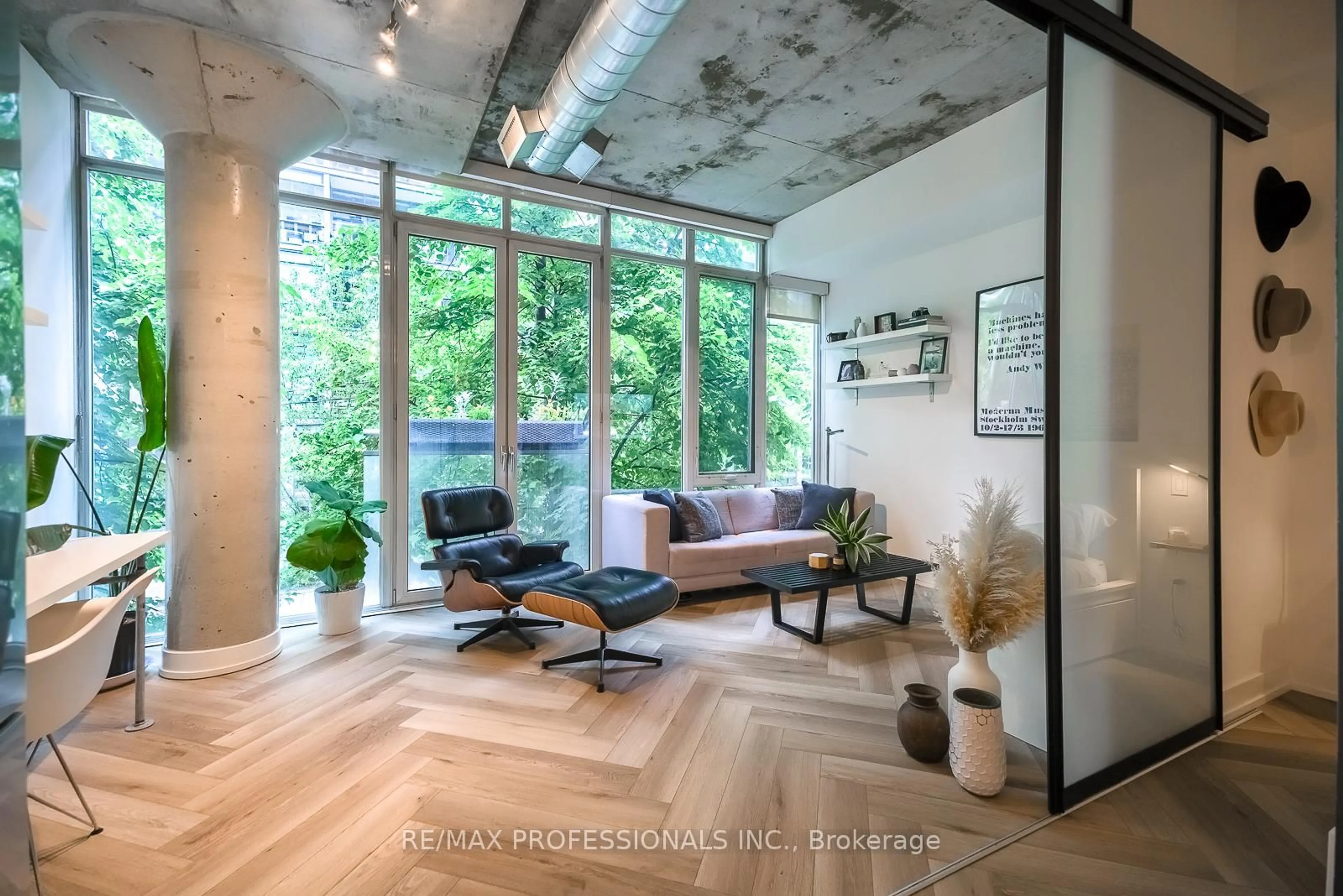 Unknown for 20 Stewart St #204, Toronto Ontario M5V 1H6