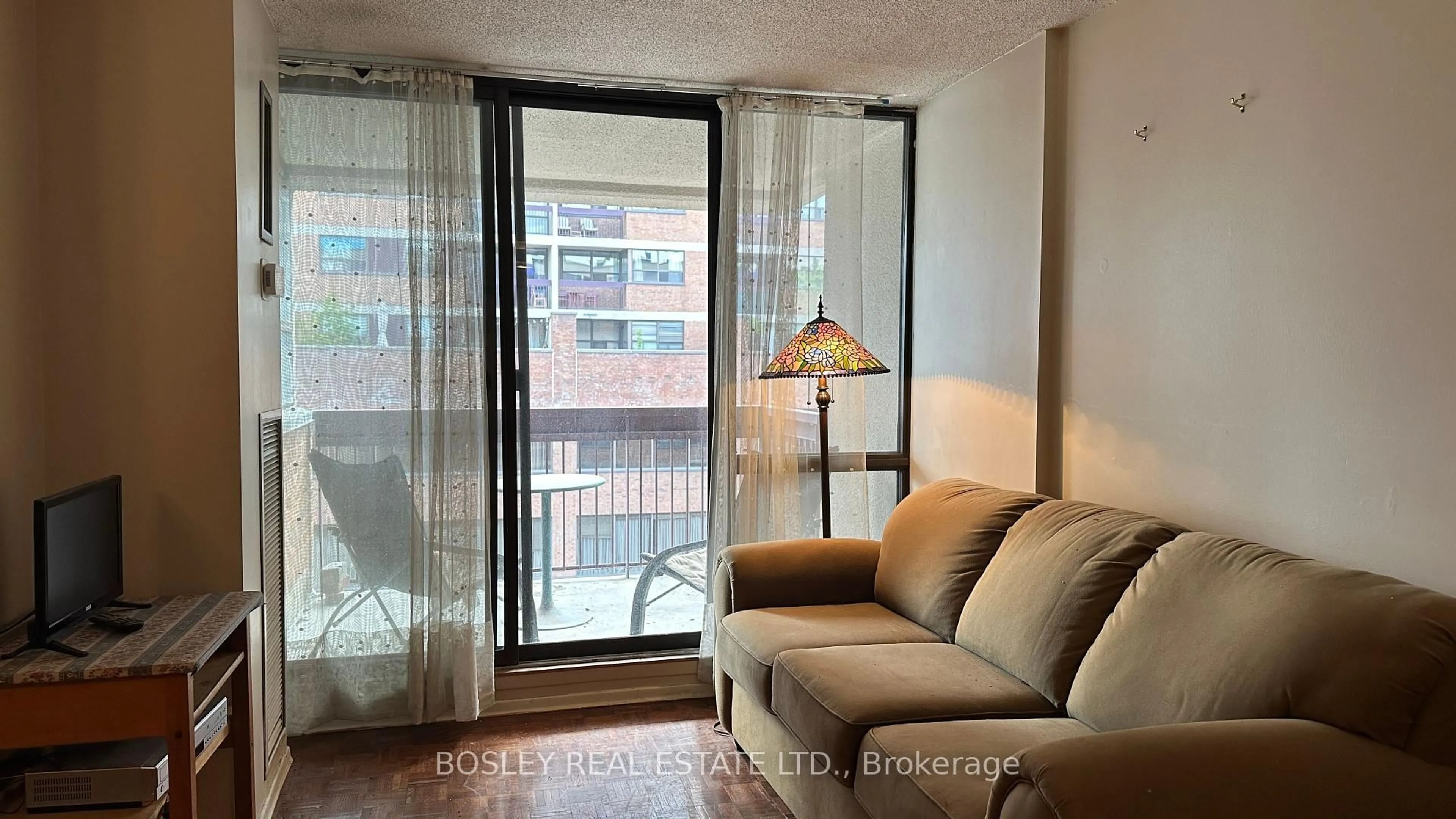 Unknown for 89 McCaul St #720, Toronto Ontario M5T 2X3