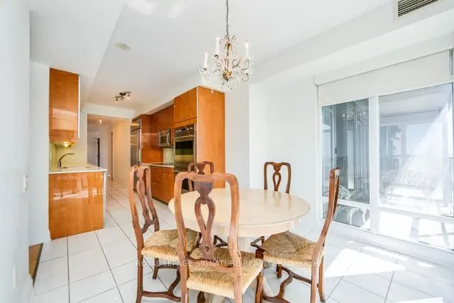 Additional property image - 2181 Yonge St Unit 3103