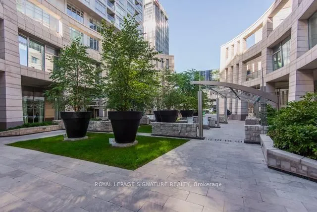 Additional property image - 2181 Yonge St Unit 3103