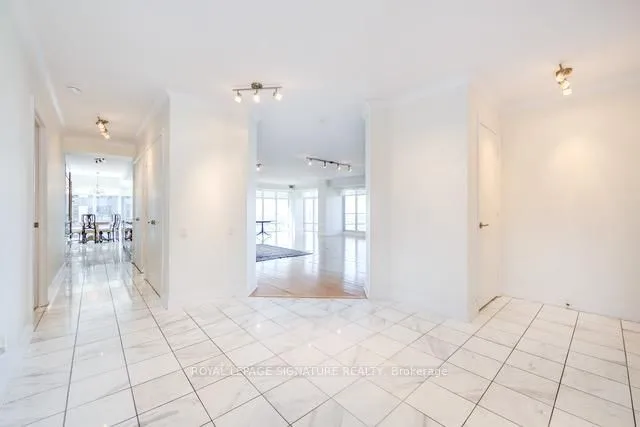 Additional property image - 2181 Yonge St Unit 3103