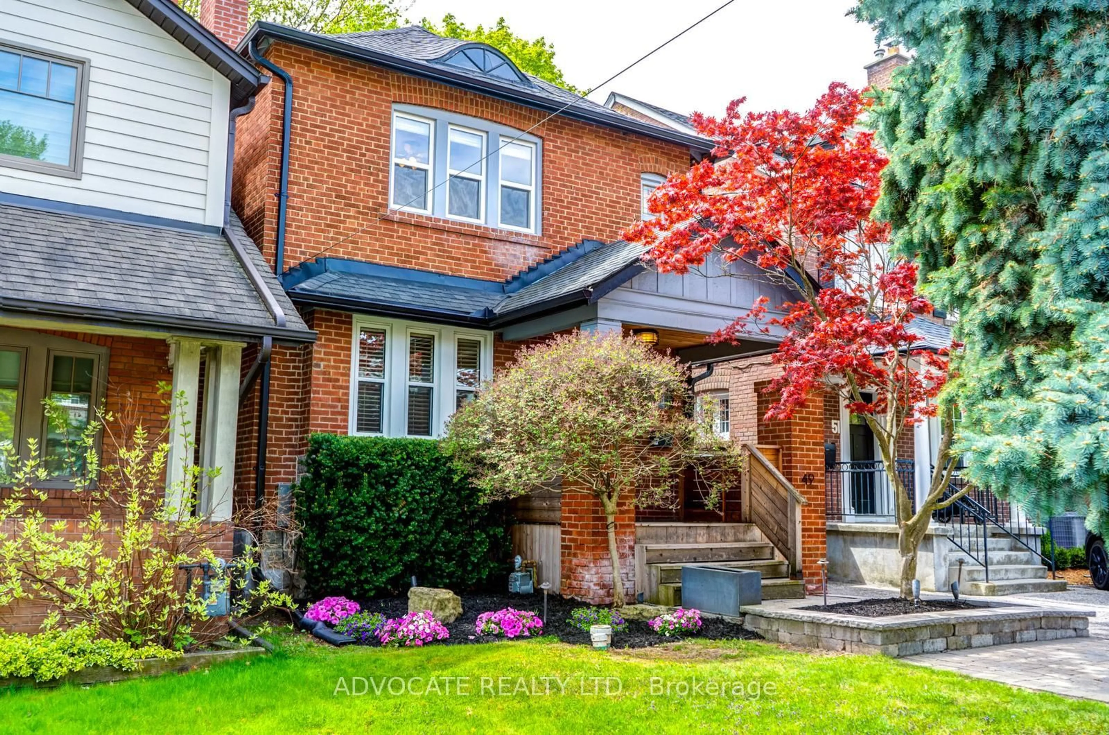 Home with brick exterior material, street for 49 Melrose Ave, Toronto Ontario M5M 1Y5