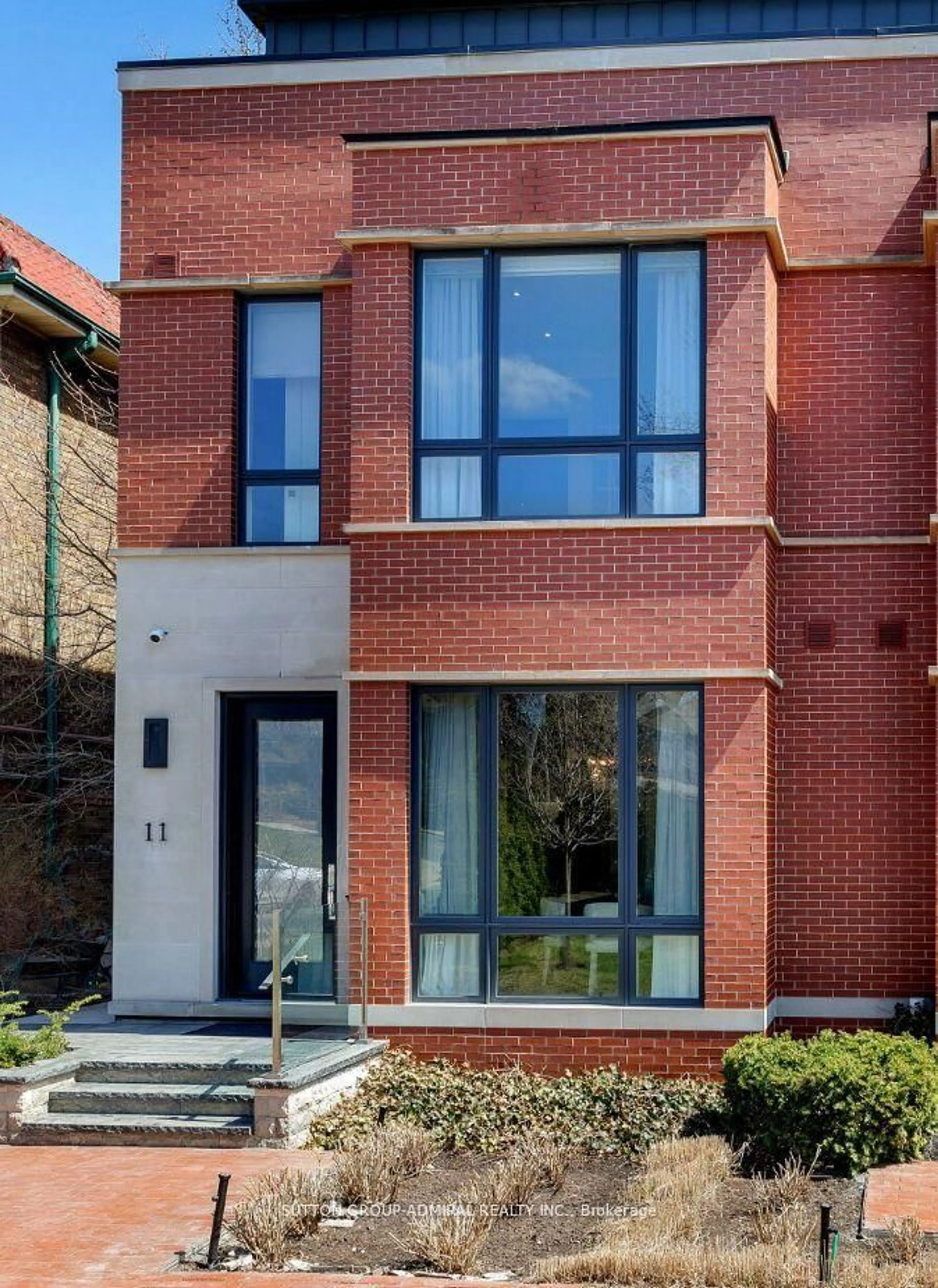Home with brick exterior material, street for 11 Thurloe Ave, Toronto Ontario M4S 0B4