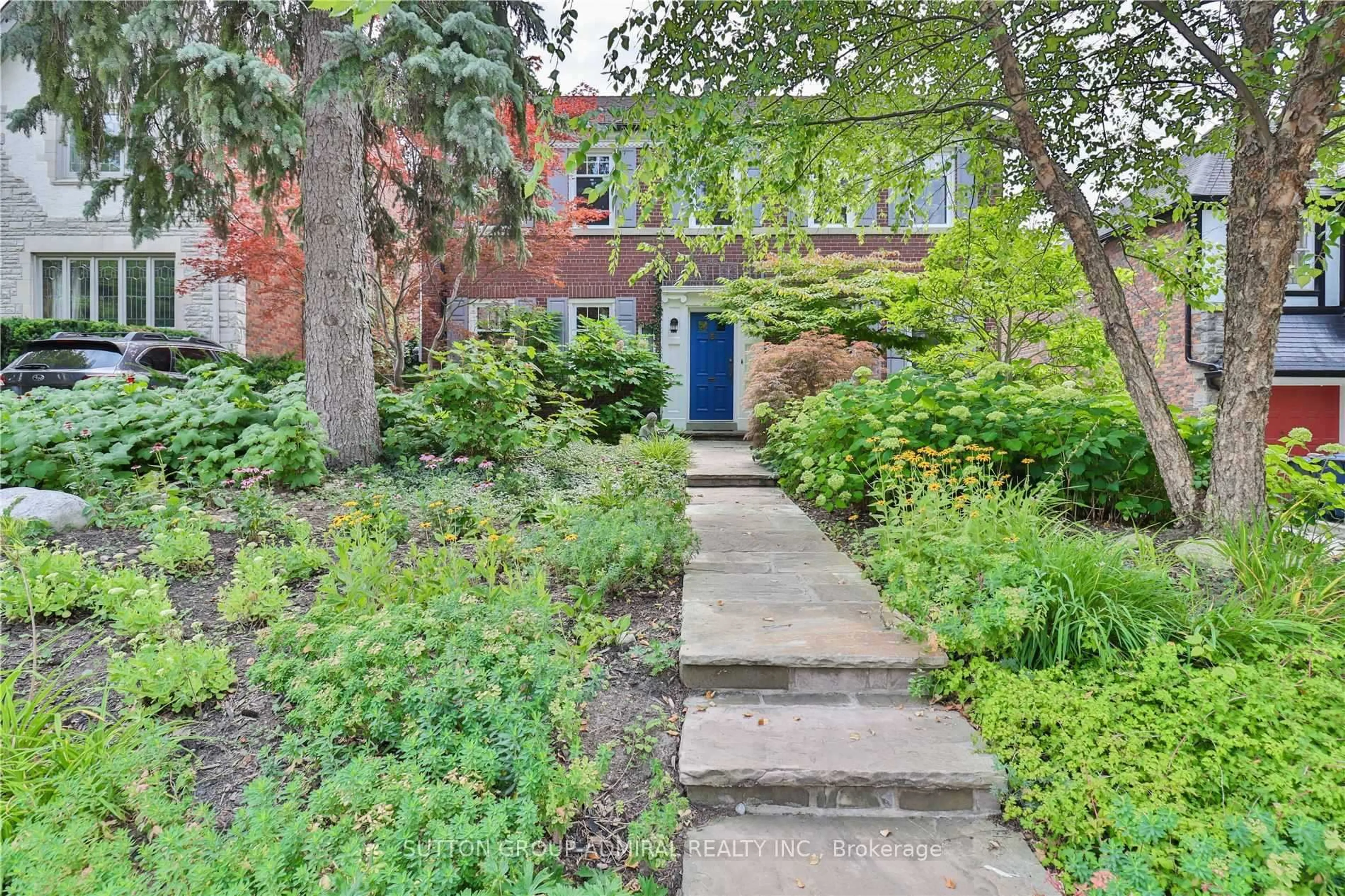 Unknown for 49 Hillcrest Dr, Toronto Ontario M6G 2E2