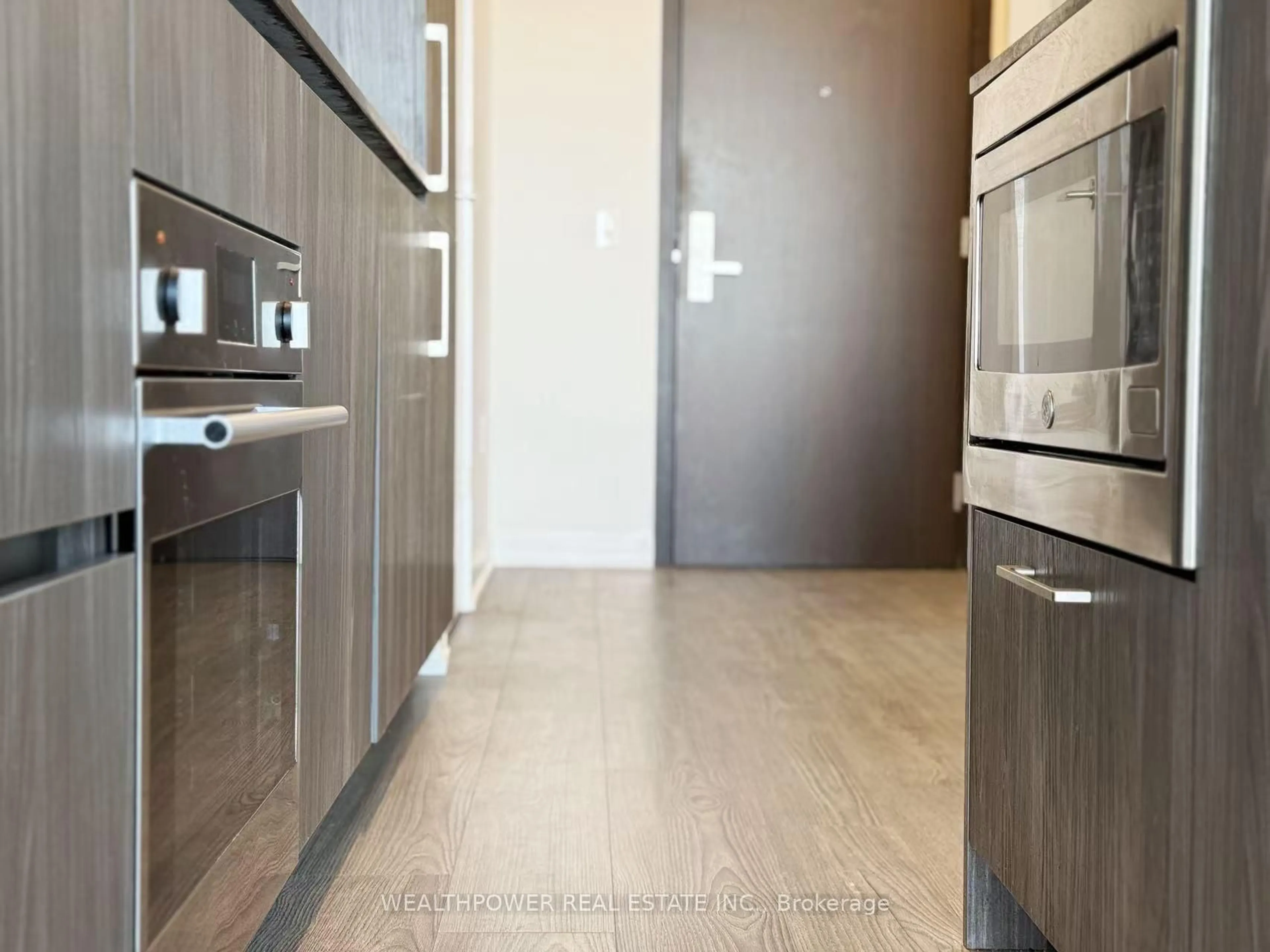Contemporary kitchen, unknown for 1 Yorkville Ave #3910, Toronto Ontario M4W 1L1