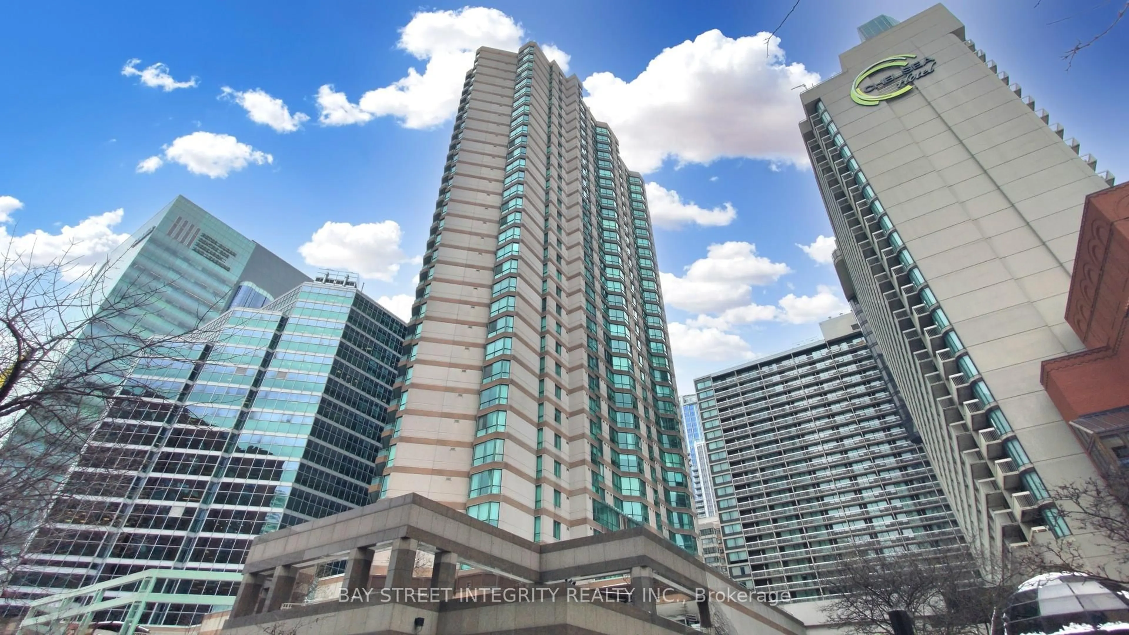 Indoor foyer for 38 Elm St #2606, Toronto Ontario M5G 2K5