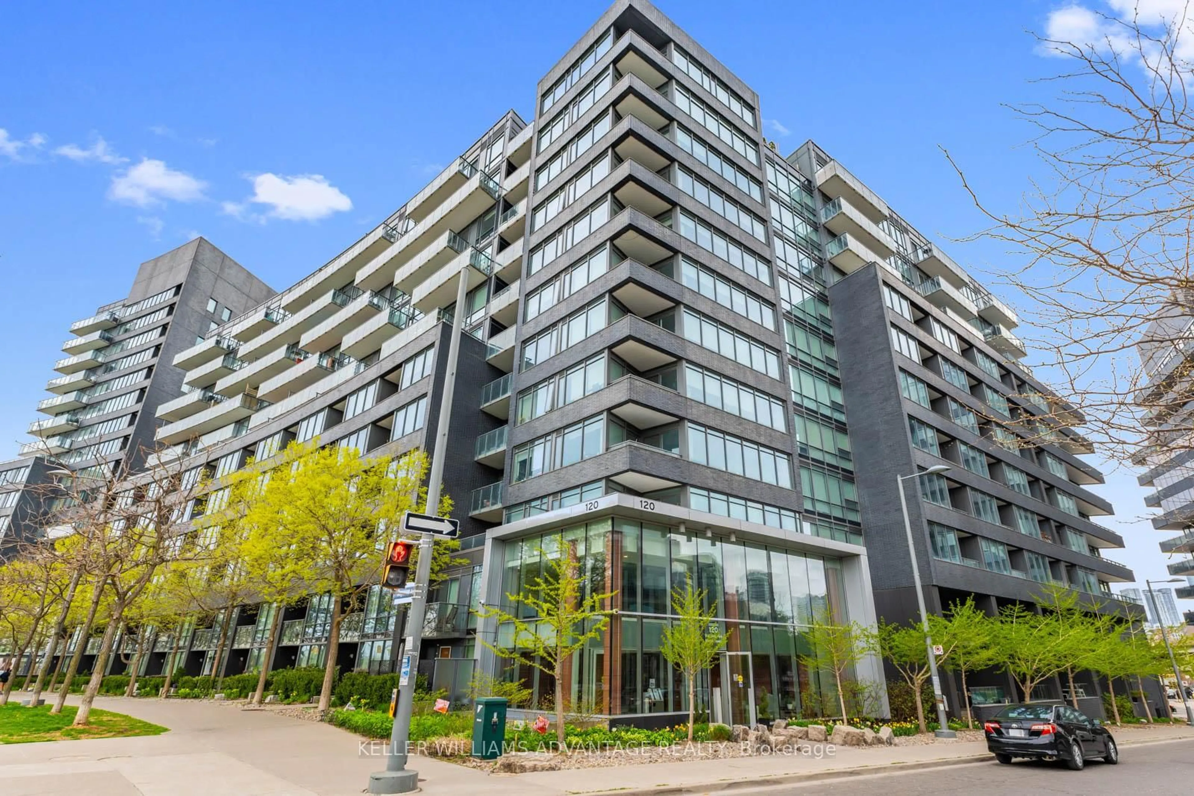 Indoor foyer for 120 Bayview Ave #N1009, Toronto Ontario M5A 3R7