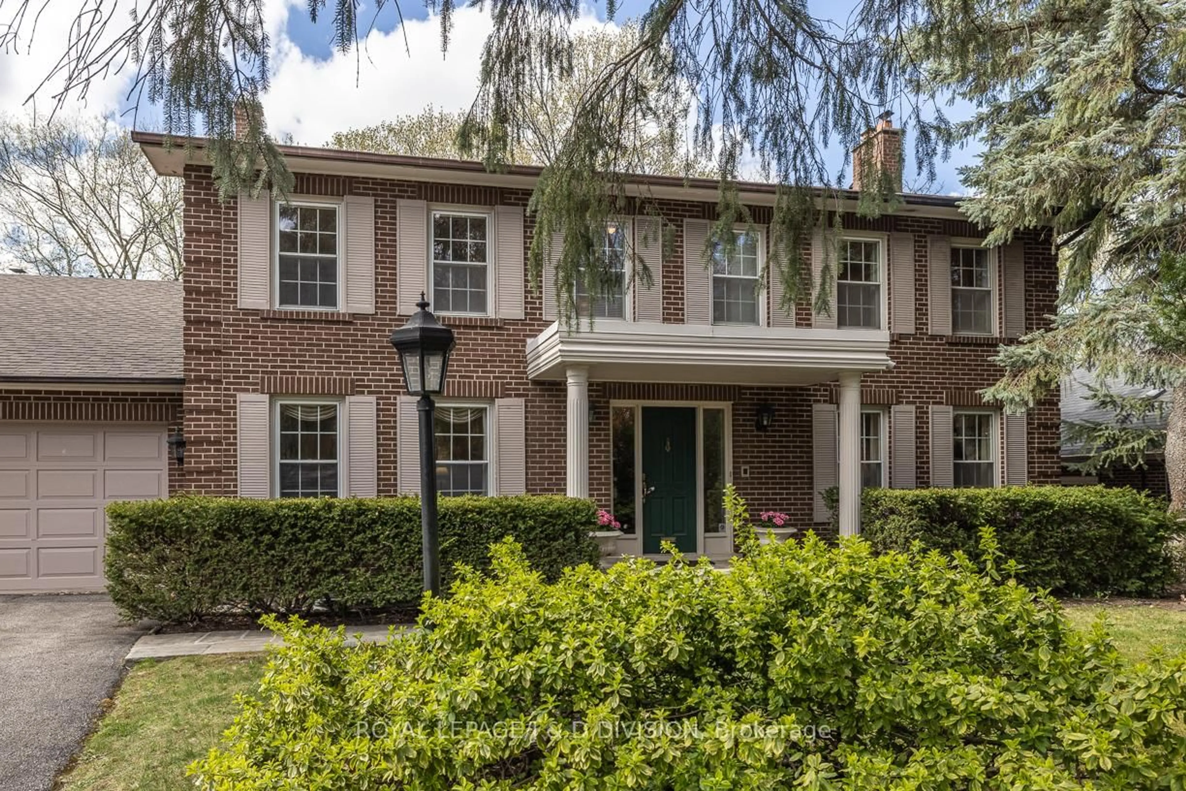 Home with brick exterior material, street for 16 Bobwhite Cres, Toronto Ontario M2L 2E1