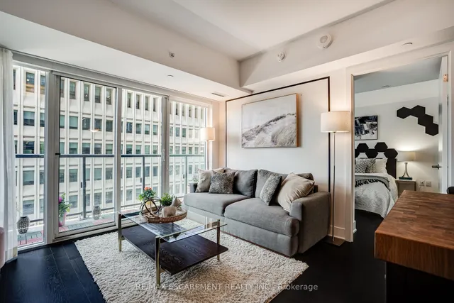 Additional property image - 955 BAY St Unit 1809