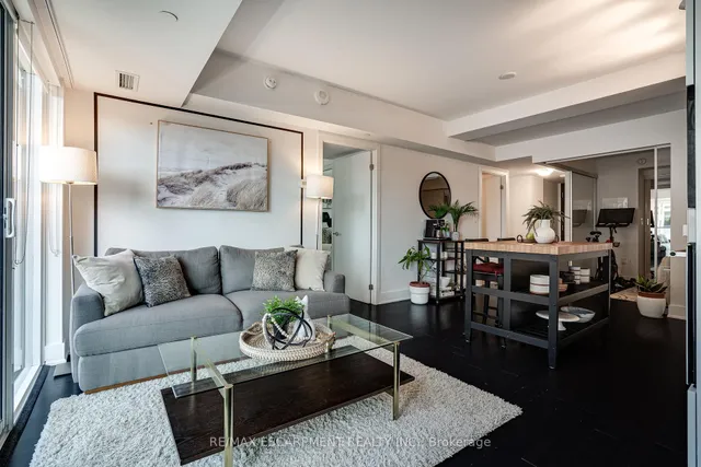 Additional property image - 955 BAY St Unit 1809