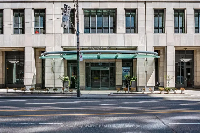 Additional property image - 955 BAY St Unit 1809